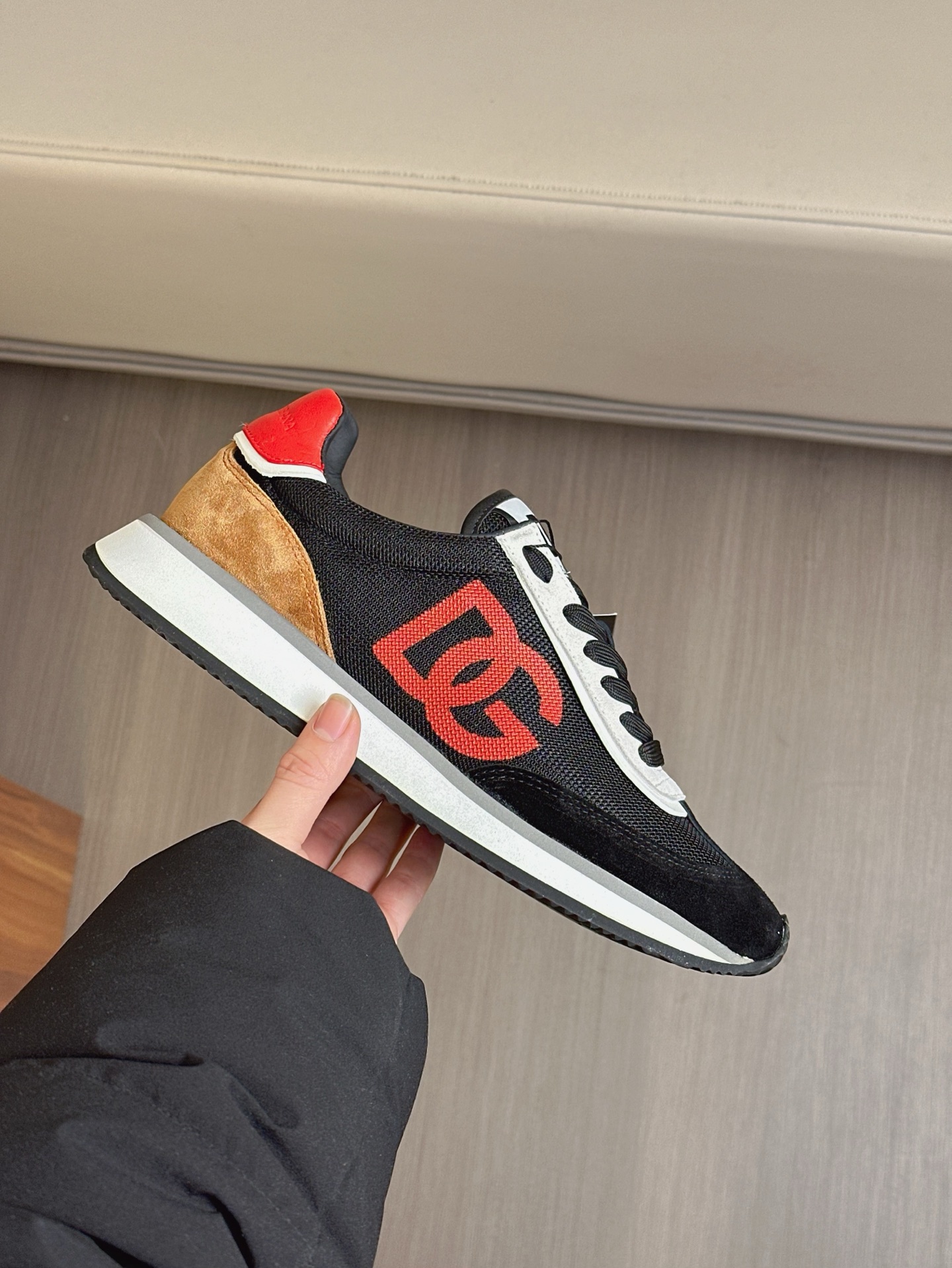 --Nuevo--Dolce&Gabbana--DG de gama alta de los hombres zapatos deportivo-casual. Mostrador superior 