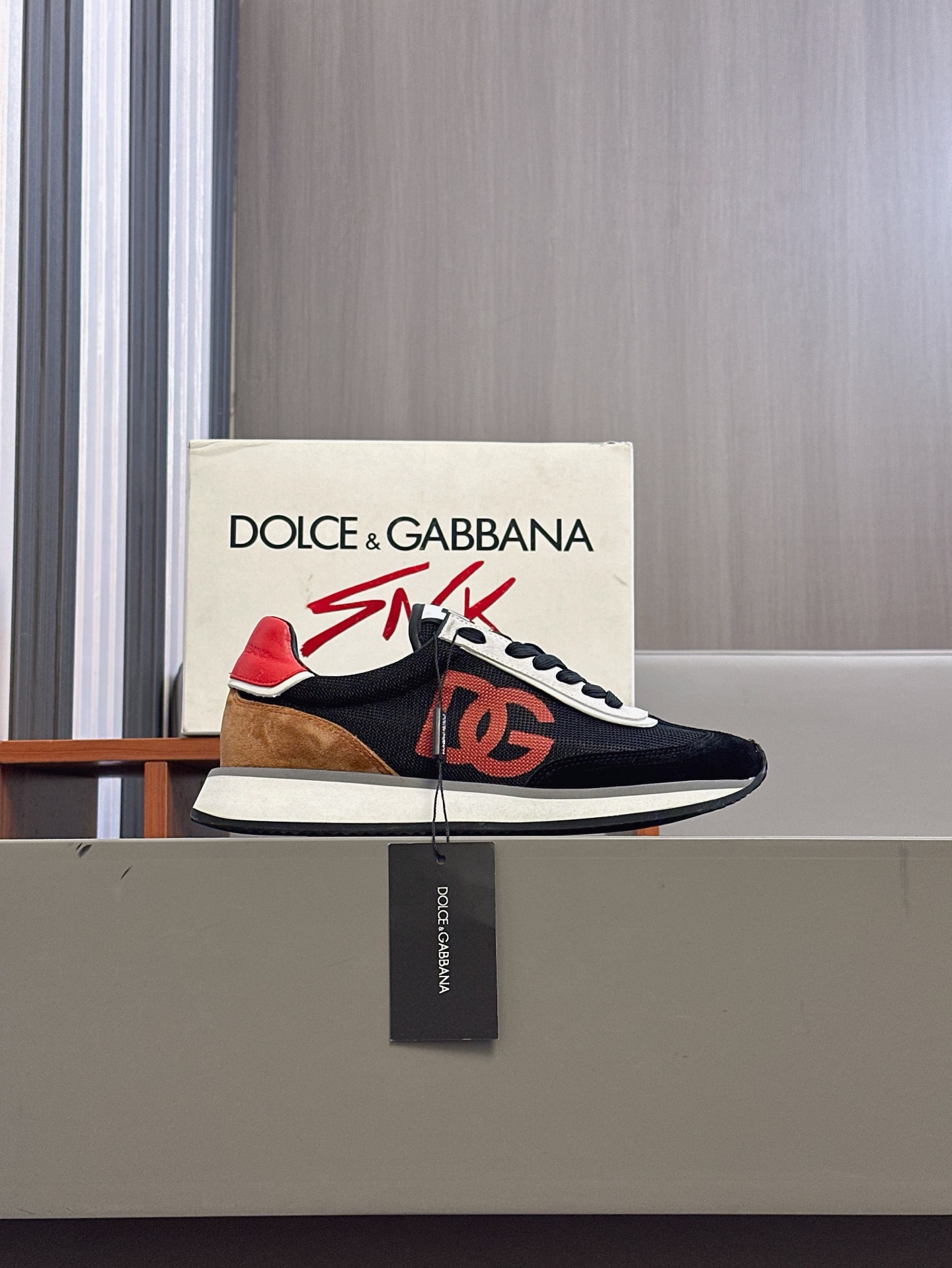 --Nuevo--Dolce&Gabbana--DG de gama alta de los hombres zapatos deportivo-casual. Mostrador superior 