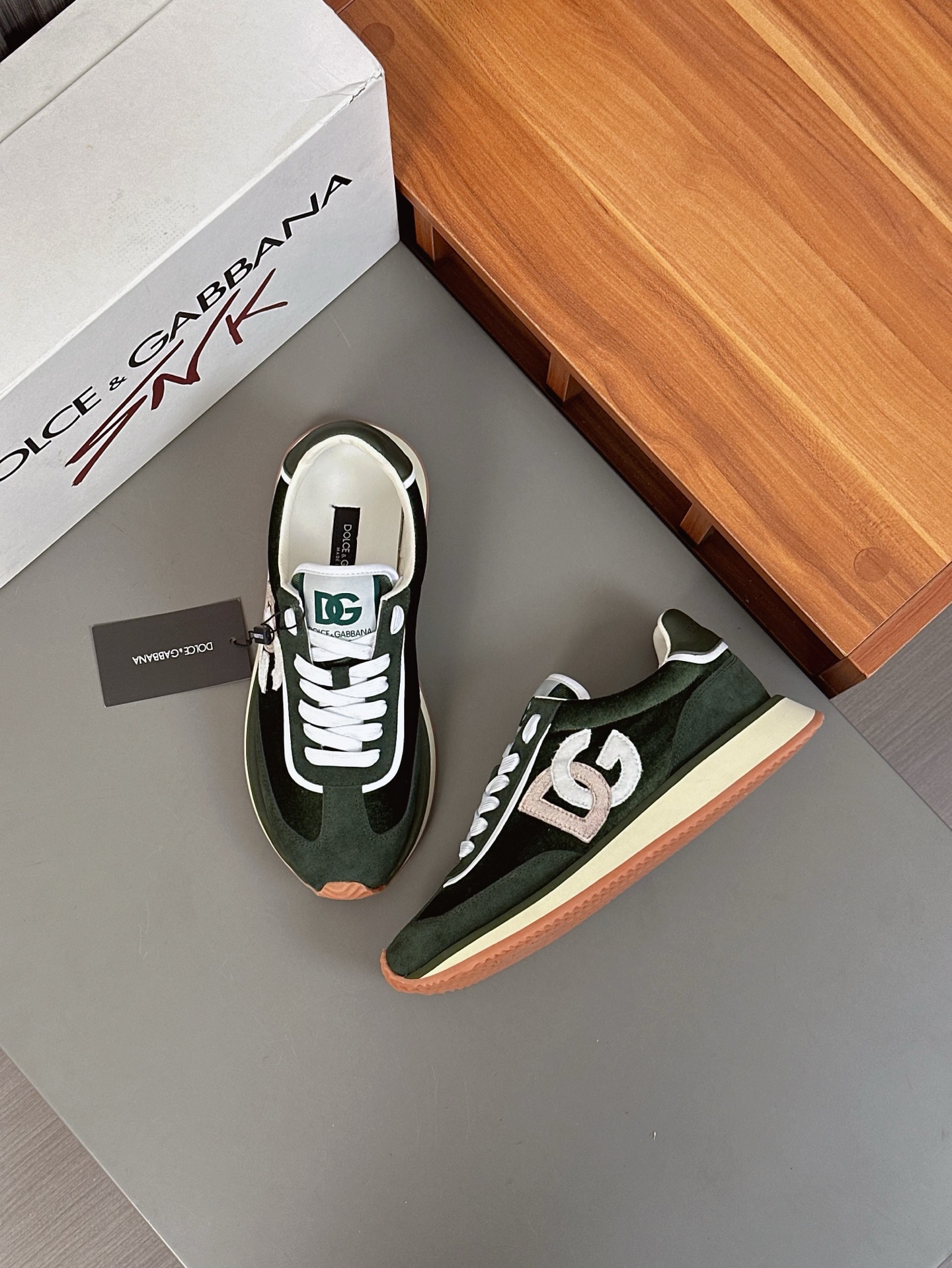 --Nuevo--Dolce&Gabbana--DG de gama alta de los hombres zapatos deportivo-casual. Mostrador superior 