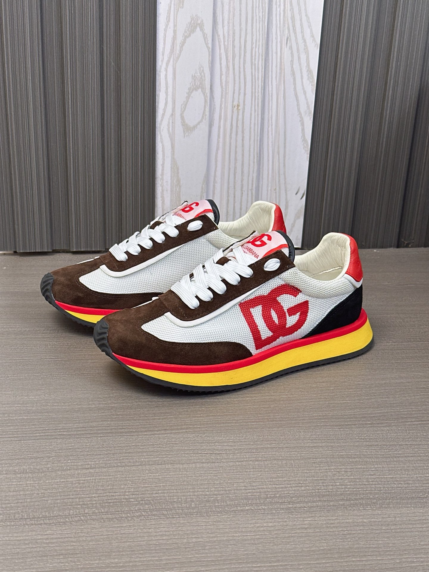 --Nuevo--Dolce&Gabbana--DG de gama alta de los hombres zapatos deportivo-casual. Mostrador superior 