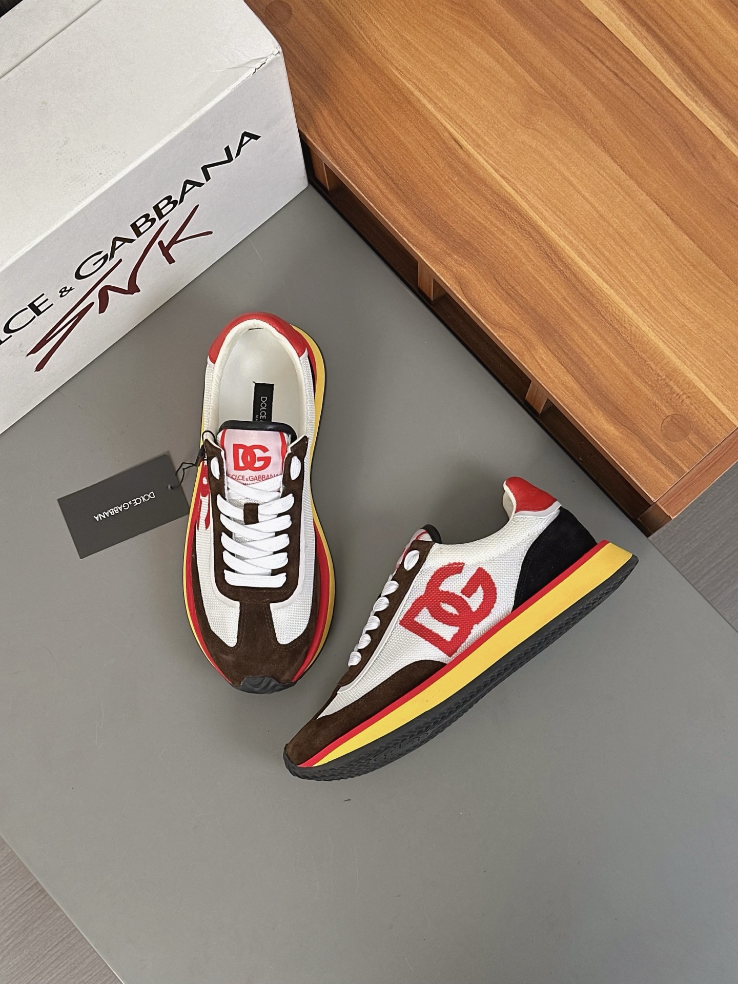 --Nuevo--Dolce&Gabbana--DG de gama alta de los hombres zapatos deportivo-casual. Mostrador superior 
