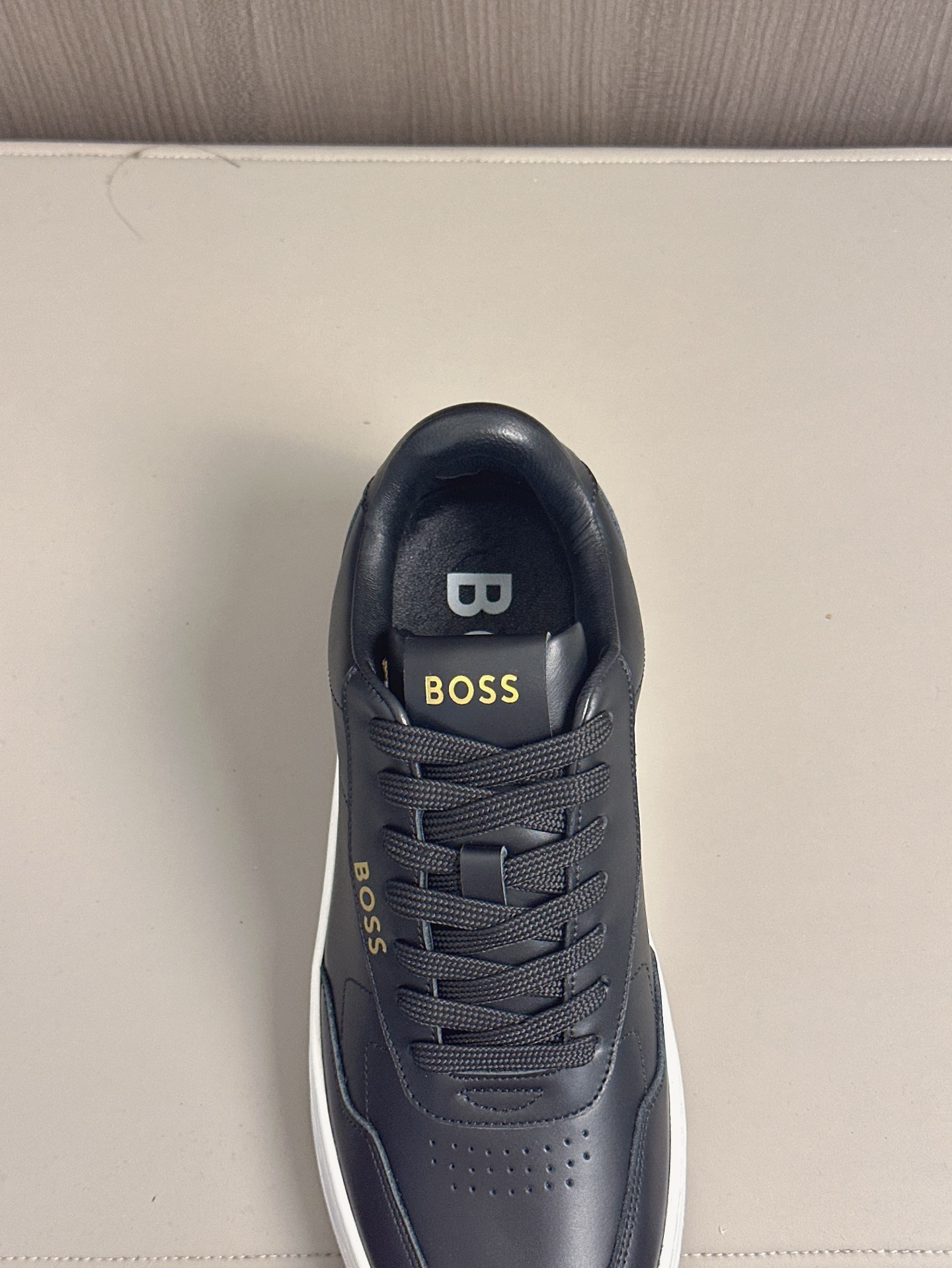 Boss Men's Leather Sneakers - Comfortable, Breathable, and Lightweight. Size 39-44 9 i1743972509963 7627 0 7