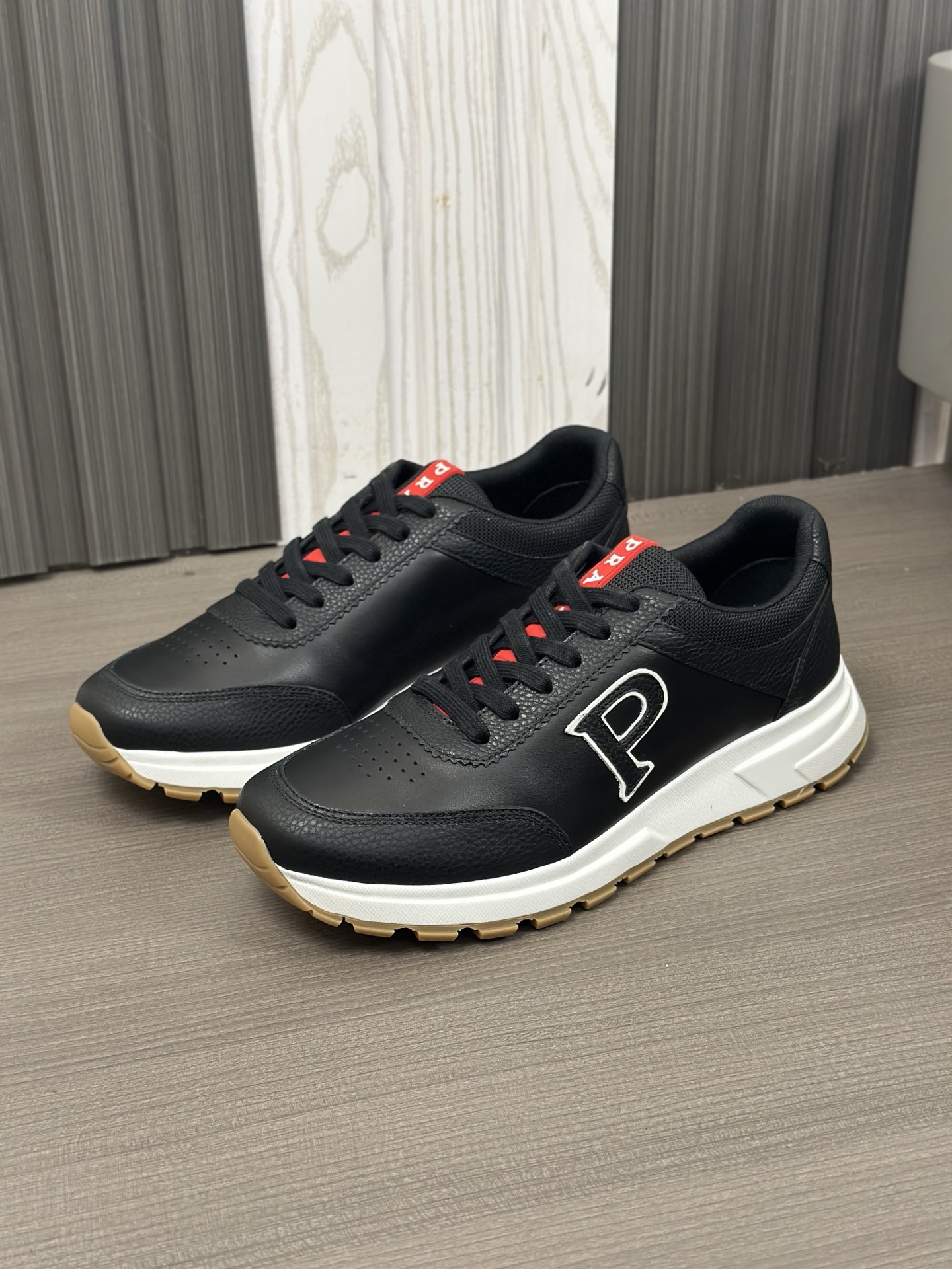 Prada Men's Leather Sneakers Designer Fashionable Urban Street Style Shoes 7 i1744054478898 8219 0 5