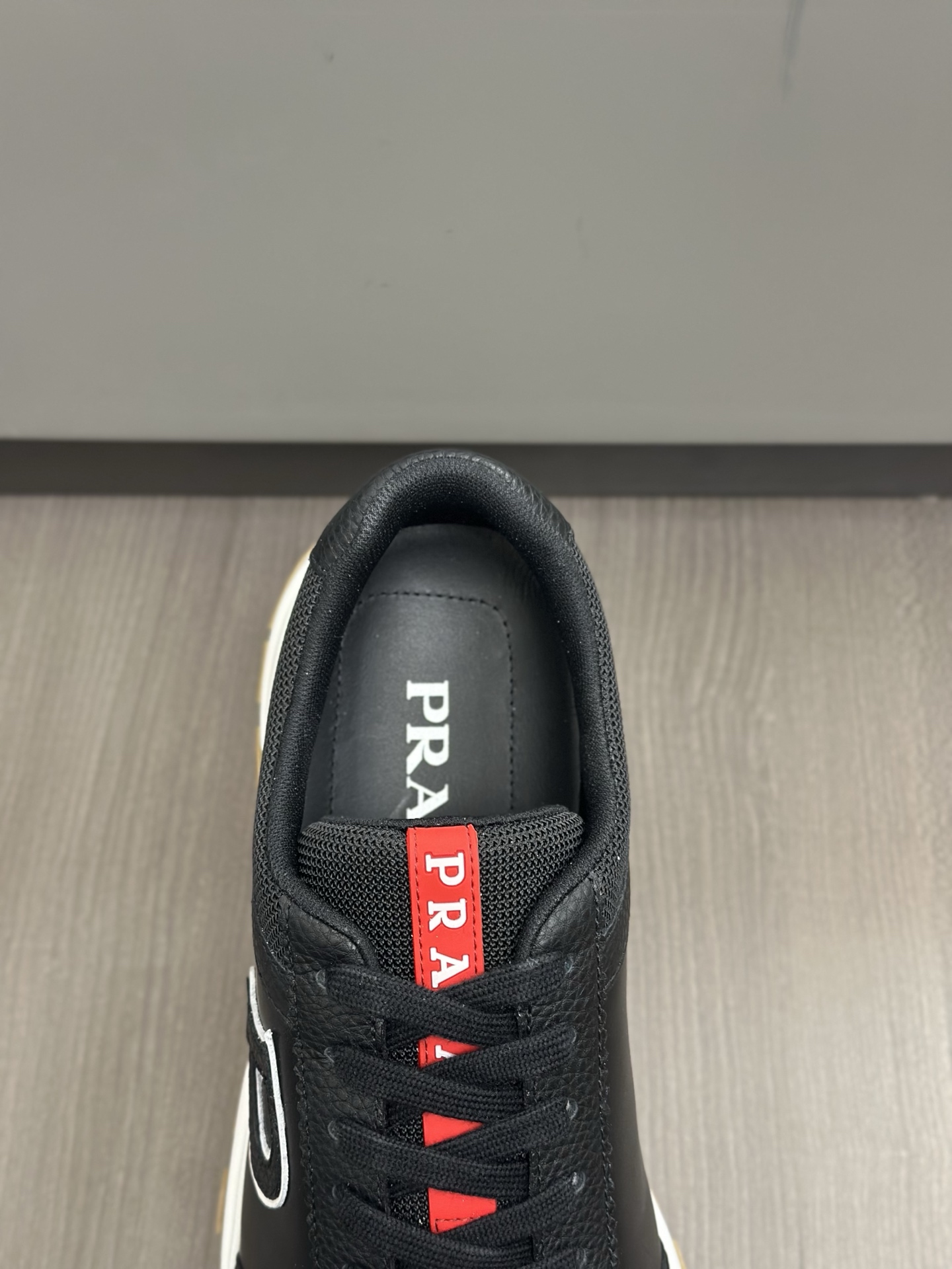 Prada Men's Leather Sneakers Designer Fashionable Urban Street Style Shoes 10 i1744054479097 5103 0 8
