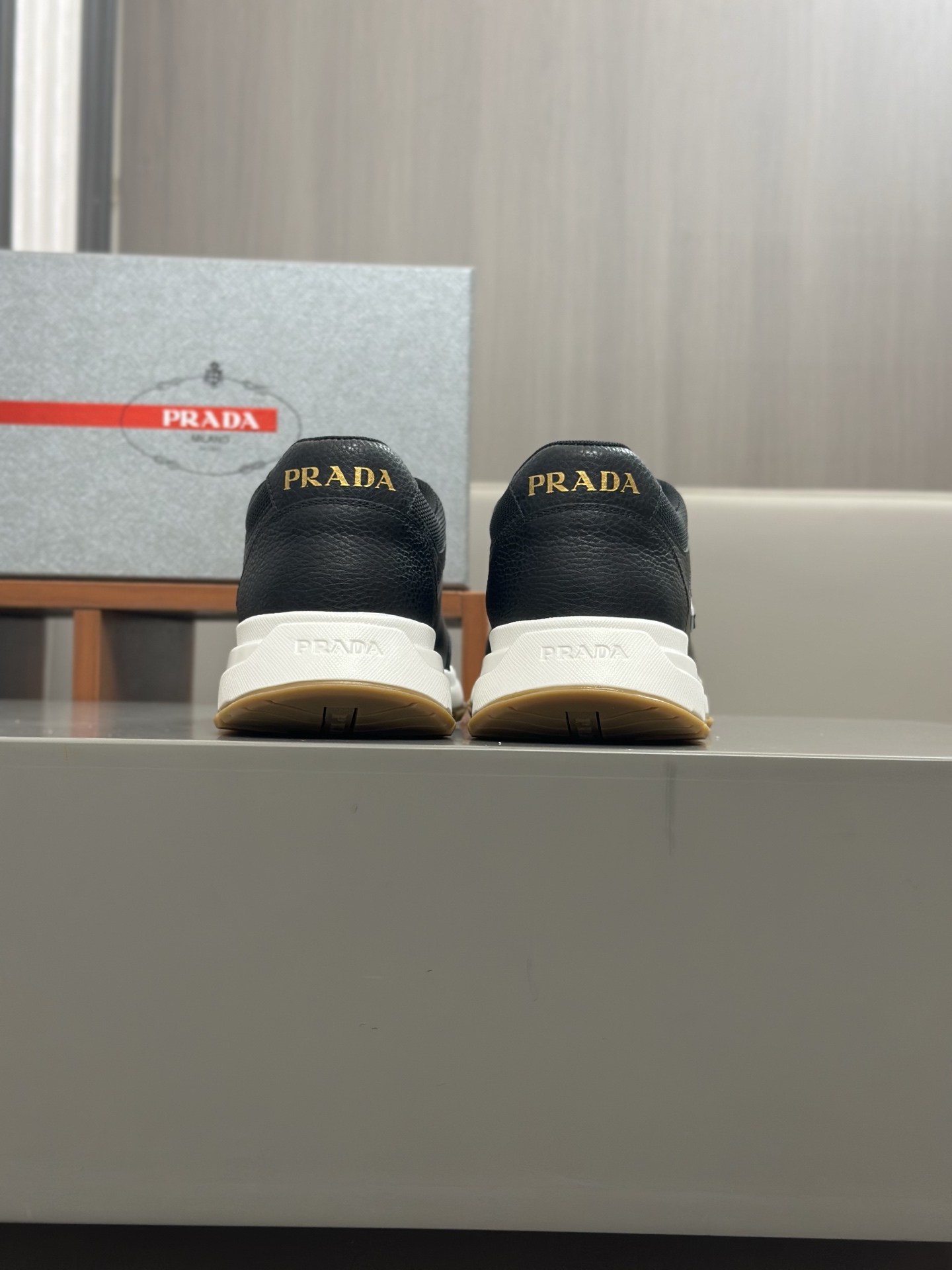 Prada Men's Leather Sneakers Designer Fashionable Urban Street Style Shoes 8 i1744054481204 6309 0 6