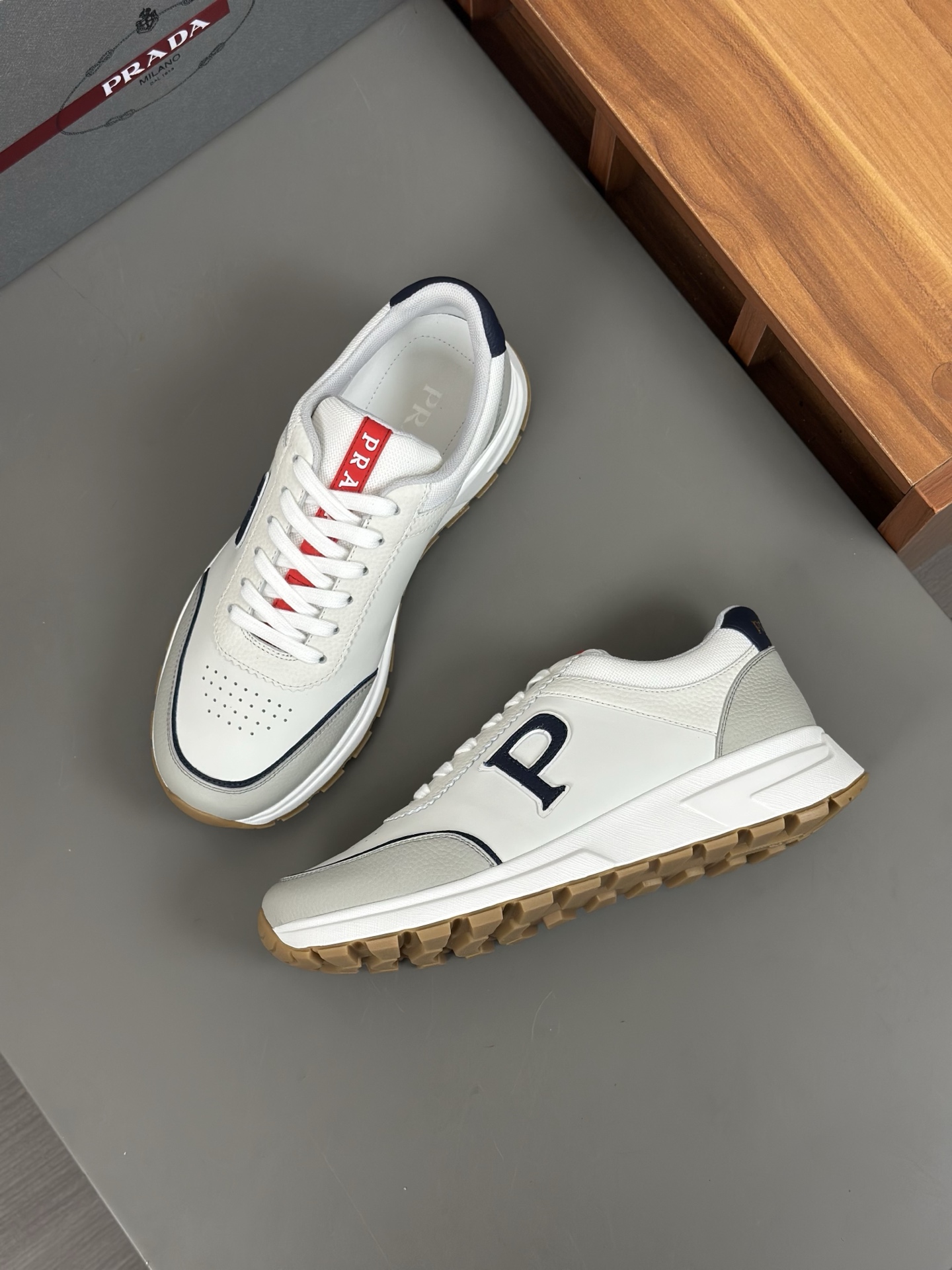 Prada Men's Leather Sneakers White Casual Lace-Up Shoes Size 39-44 6 i1744054502221 8077 0 4