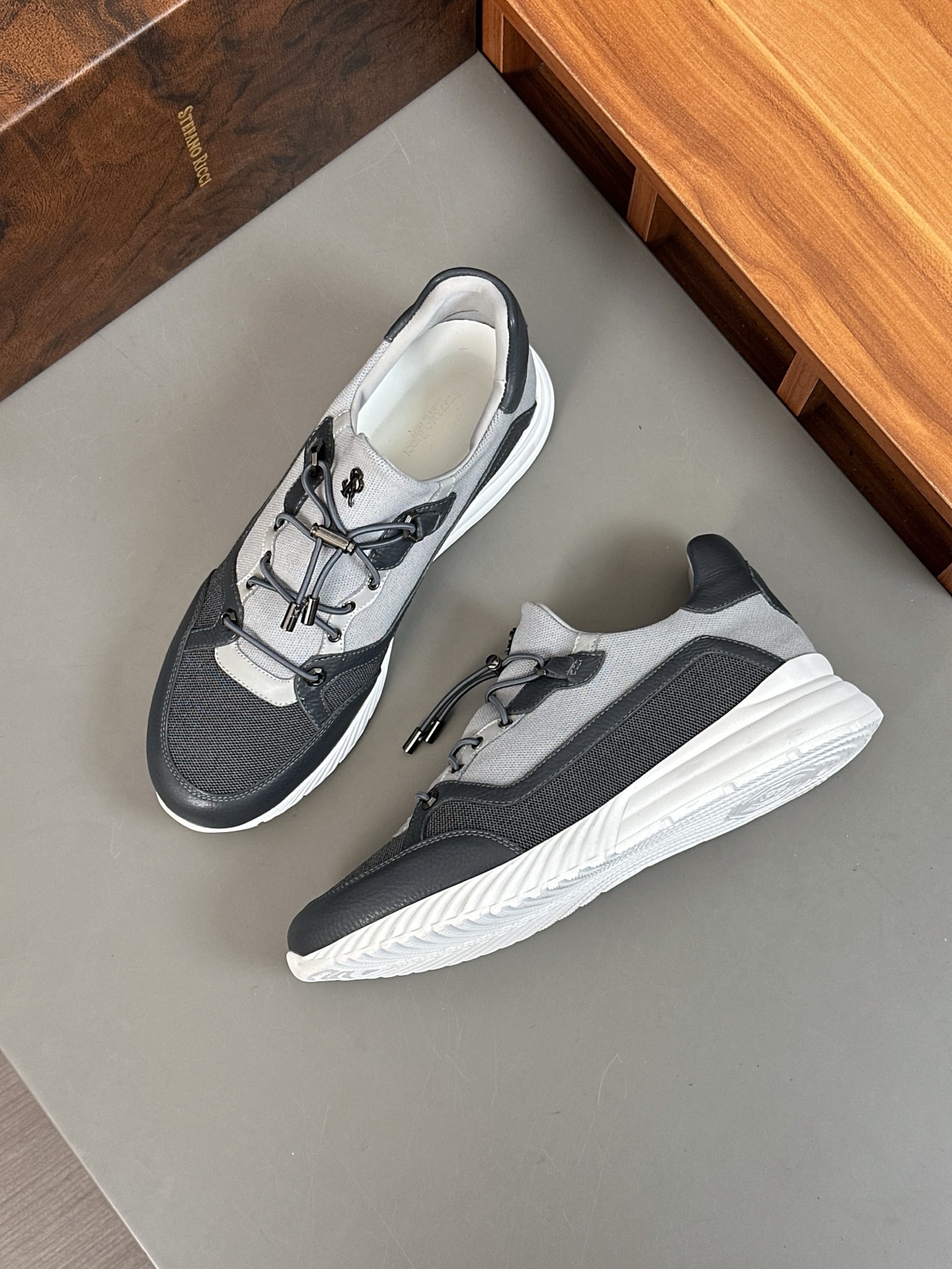 Calidad original!Stefano Ricci (Stefan) zapatos casuales de cuero para hombre. Hecho de cuero de bec