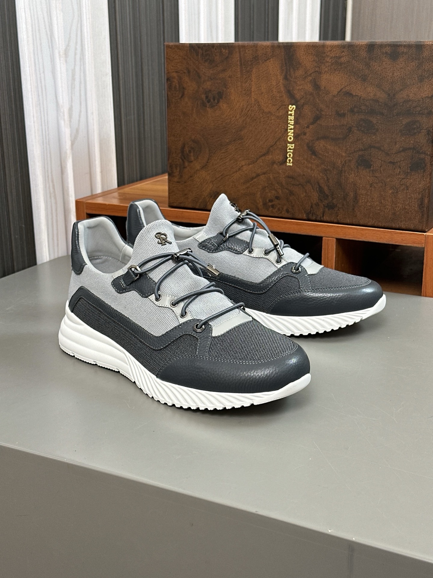 Calidad original!Stefano Ricci (Stefan) zapatos casuales de cuero para hombre. Hecho de cuero de bec