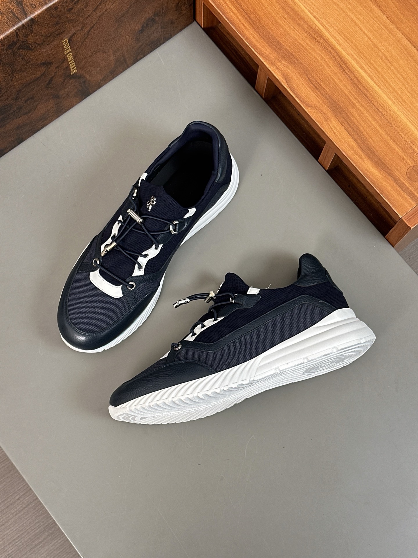 Calidad original!Stefano Ricci (Stefan) zapatos casuales de cuero para hombre. Hecho de cuero de bec
