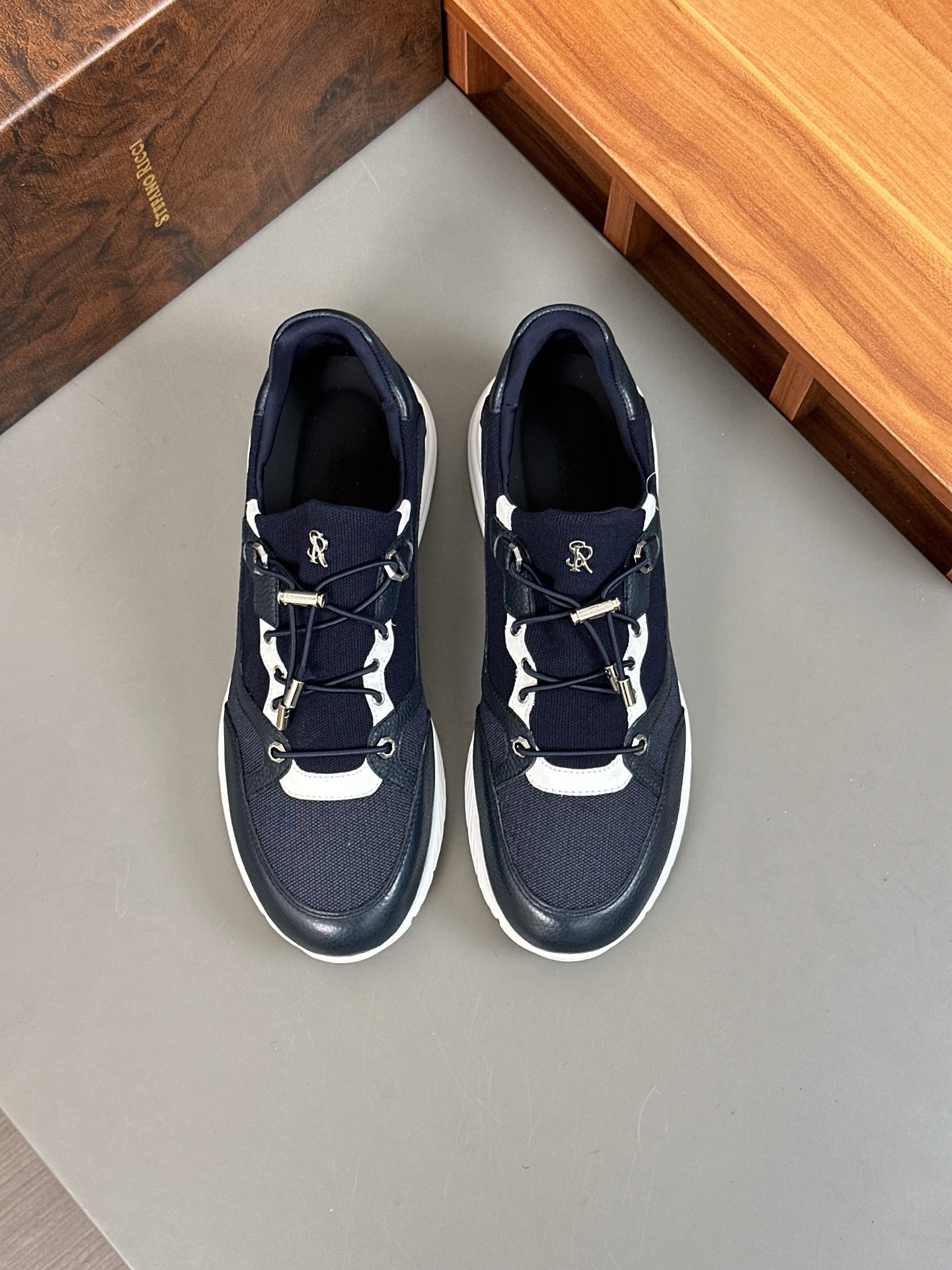 Calidad original!Stefano Ricci (Stefan) zapatos casuales de cuero para hombre. Hecho de cuero de bec