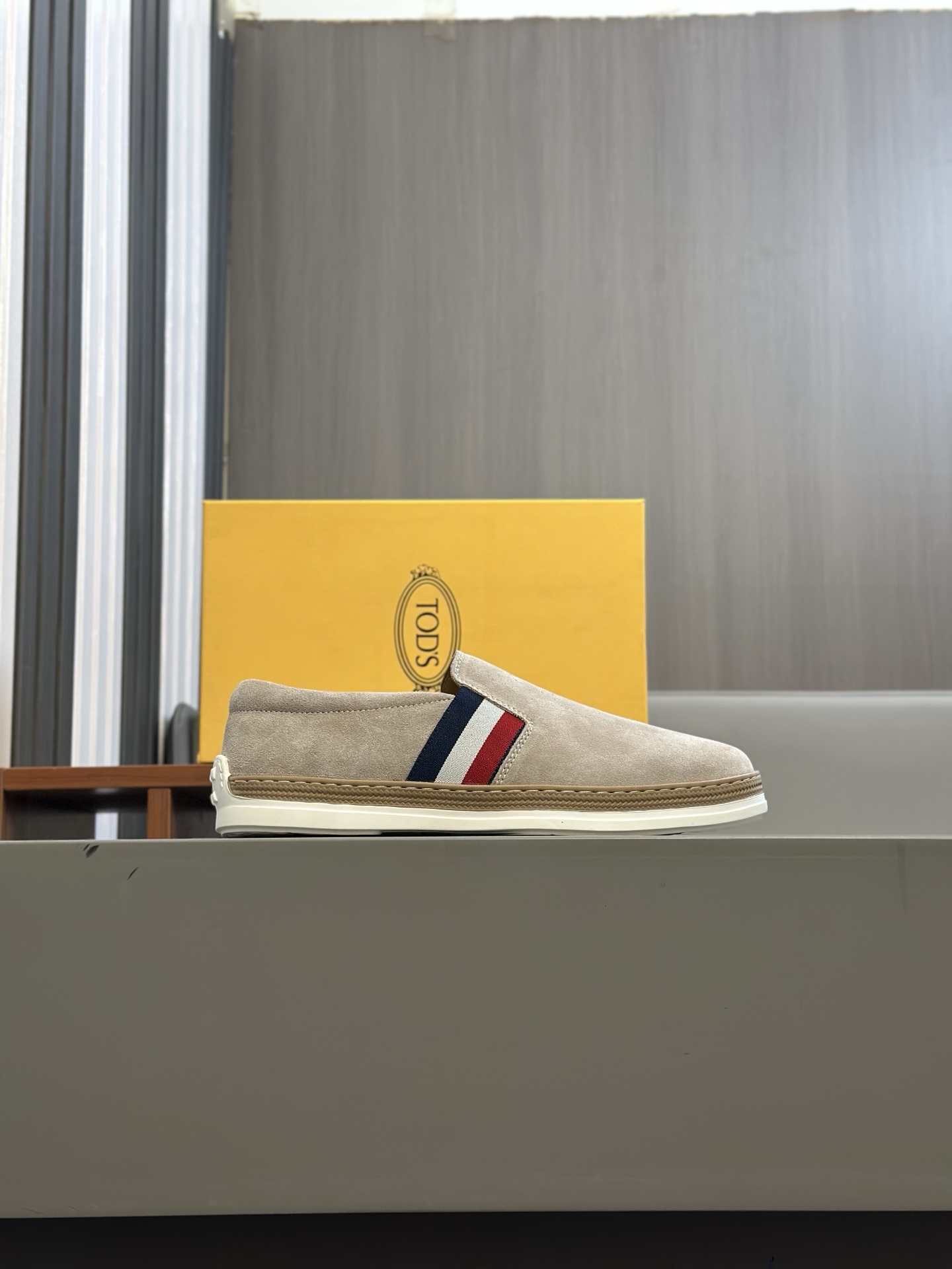 TOD'S/Tod's nuevos mocasines de hombre esta sección de zapatos a aterciopelada suave gamuza y piel d