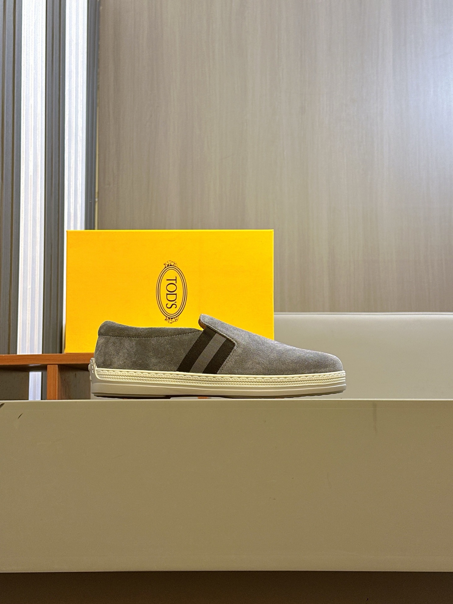 TOD'S/Tod's nuevos mocasines de hombre esta sección de zapatos a aterciopelada suave gamuza y piel d