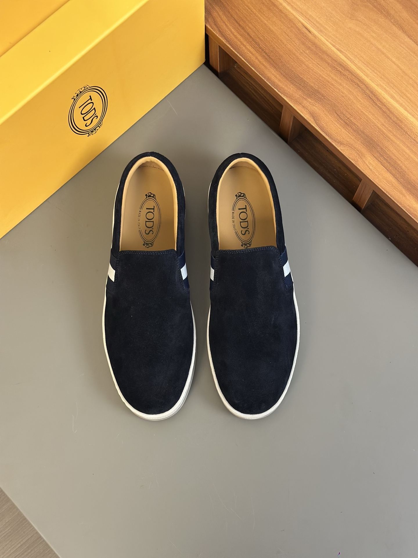 TOD'S/Tod's nuevos mocasines de hombre esta sección de zapatos a aterciopelada suave gamuza y piel d