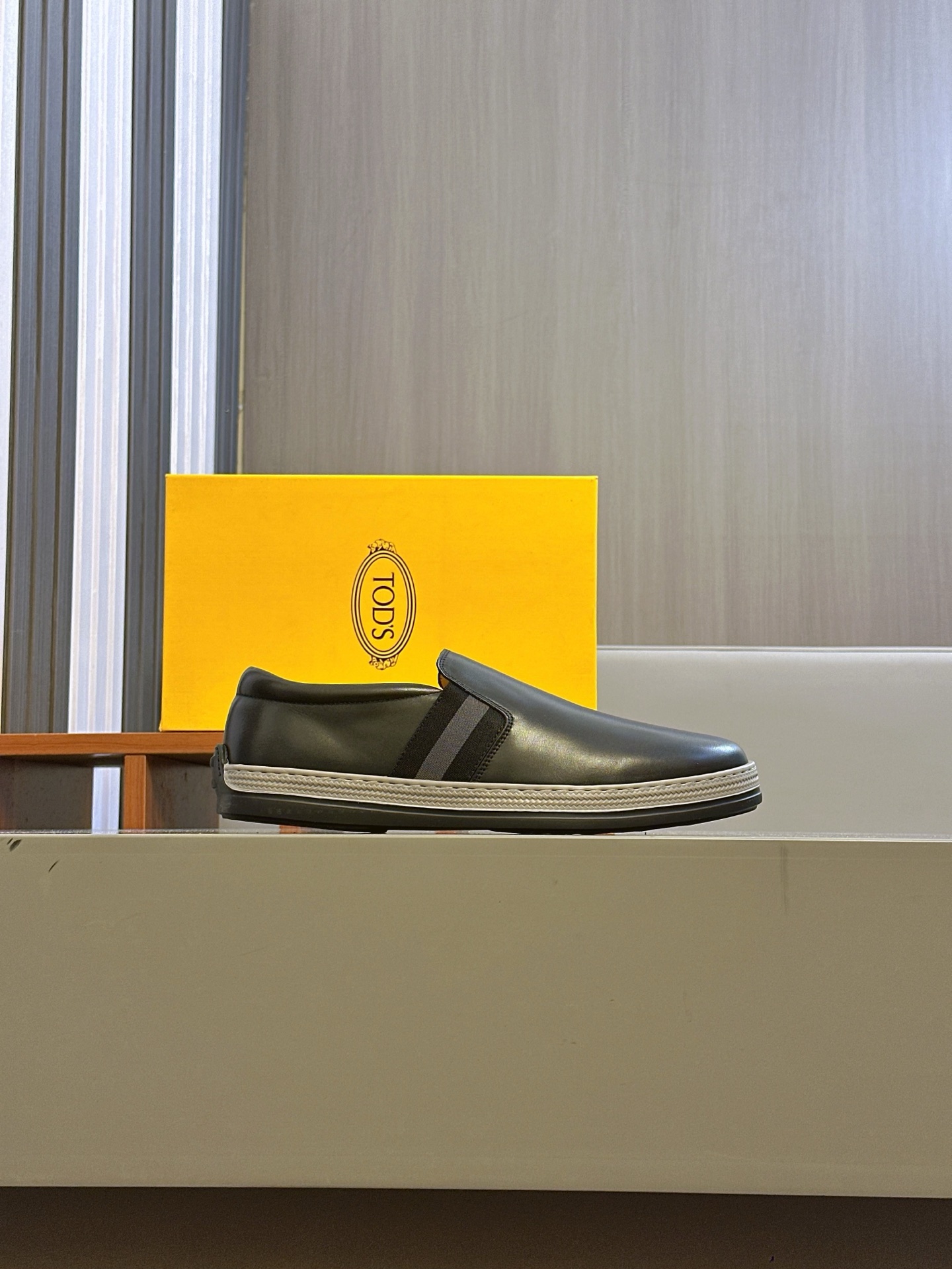 TOD'S/Tod's nuevos mocasines de hombre esta sección de zapatos a aterciopelada suave gamuza y piel d