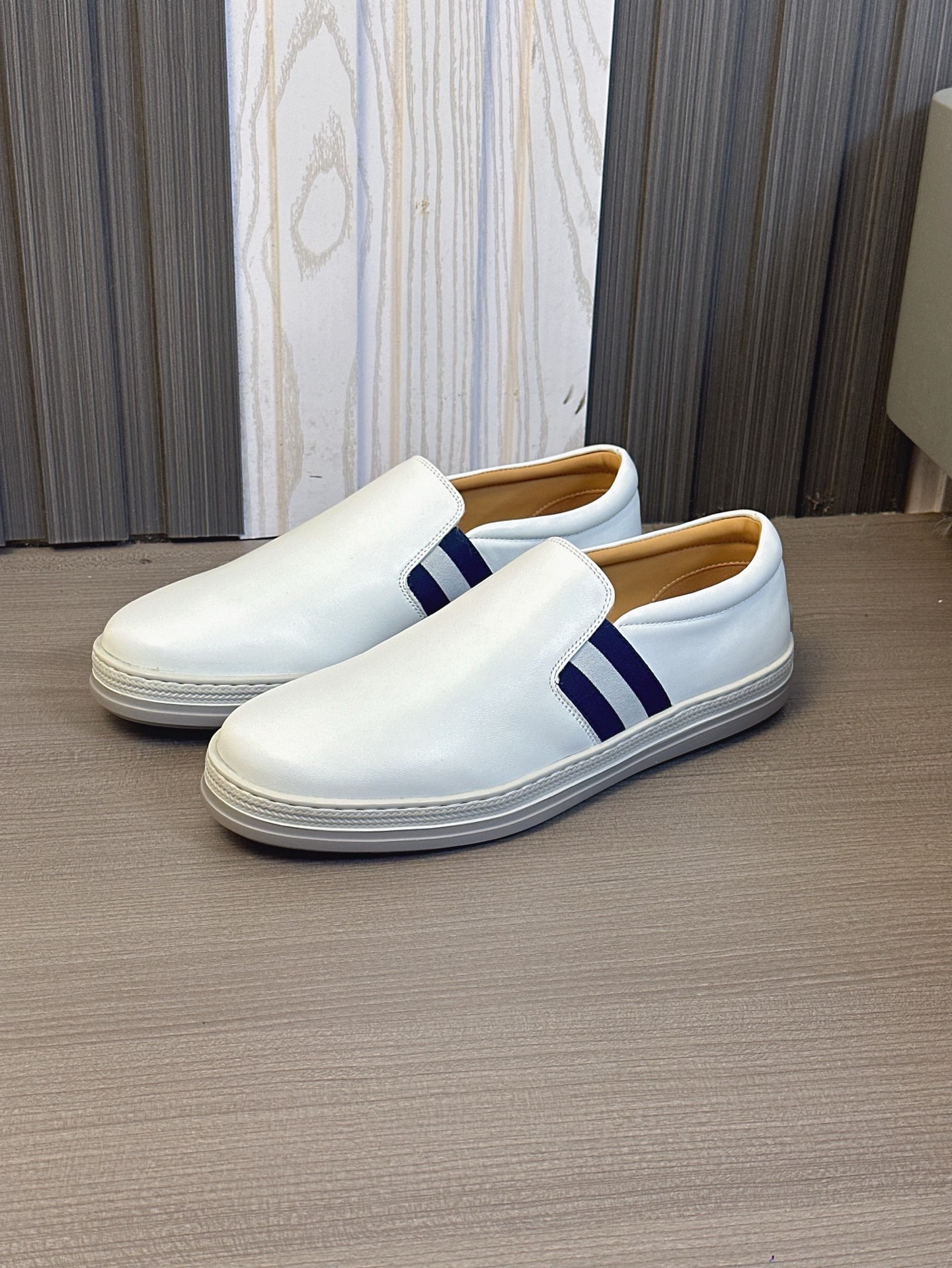 TOD'S/Tod's nuevos mocasines de hombre esta sección de zapatos a aterciopelada suave gamuza y piel d