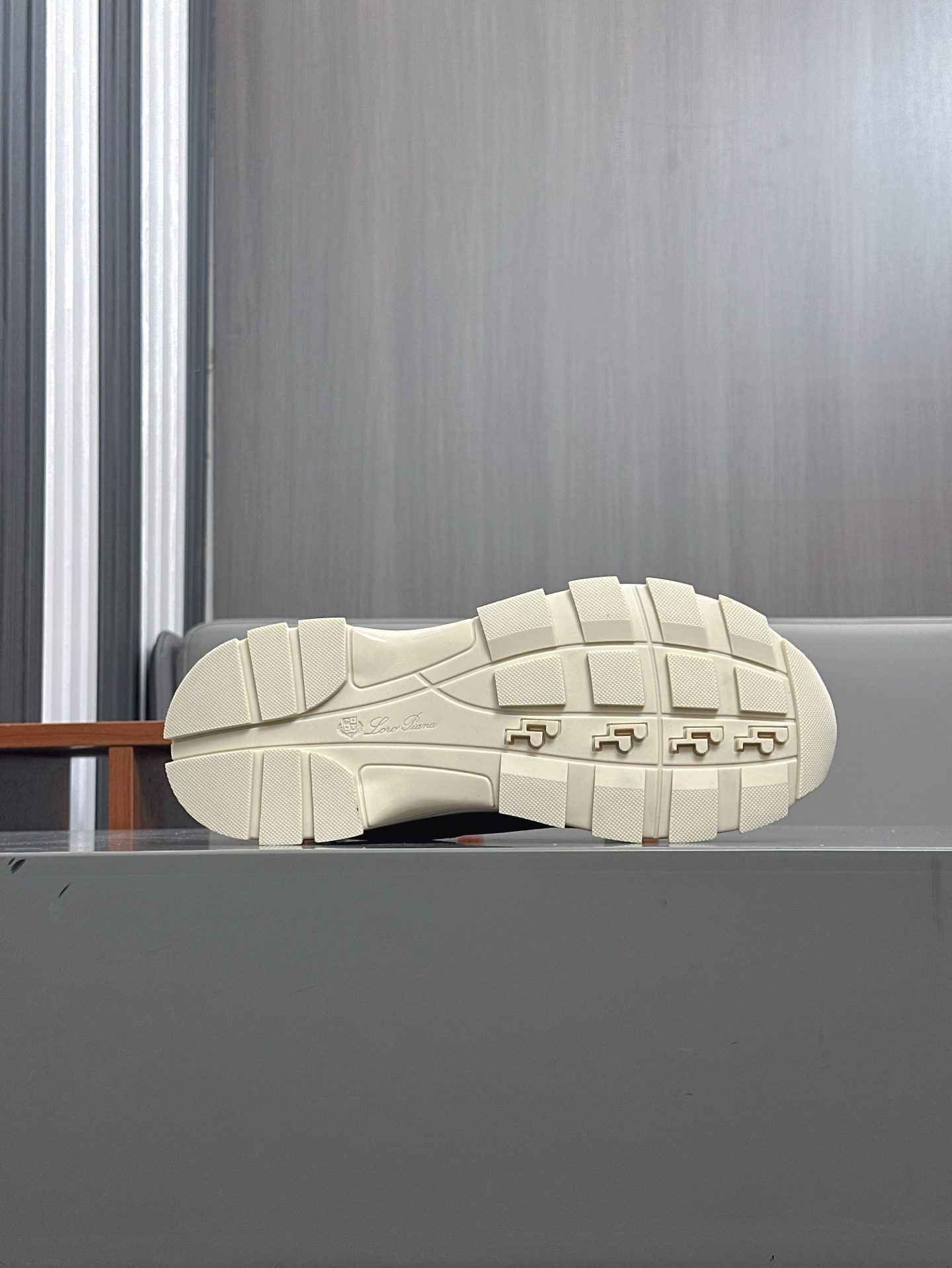 high quality/LoroPian*/Noyo LP Cairn Walk Men's SneakerEl entrenador de inspiración urbana se adapta