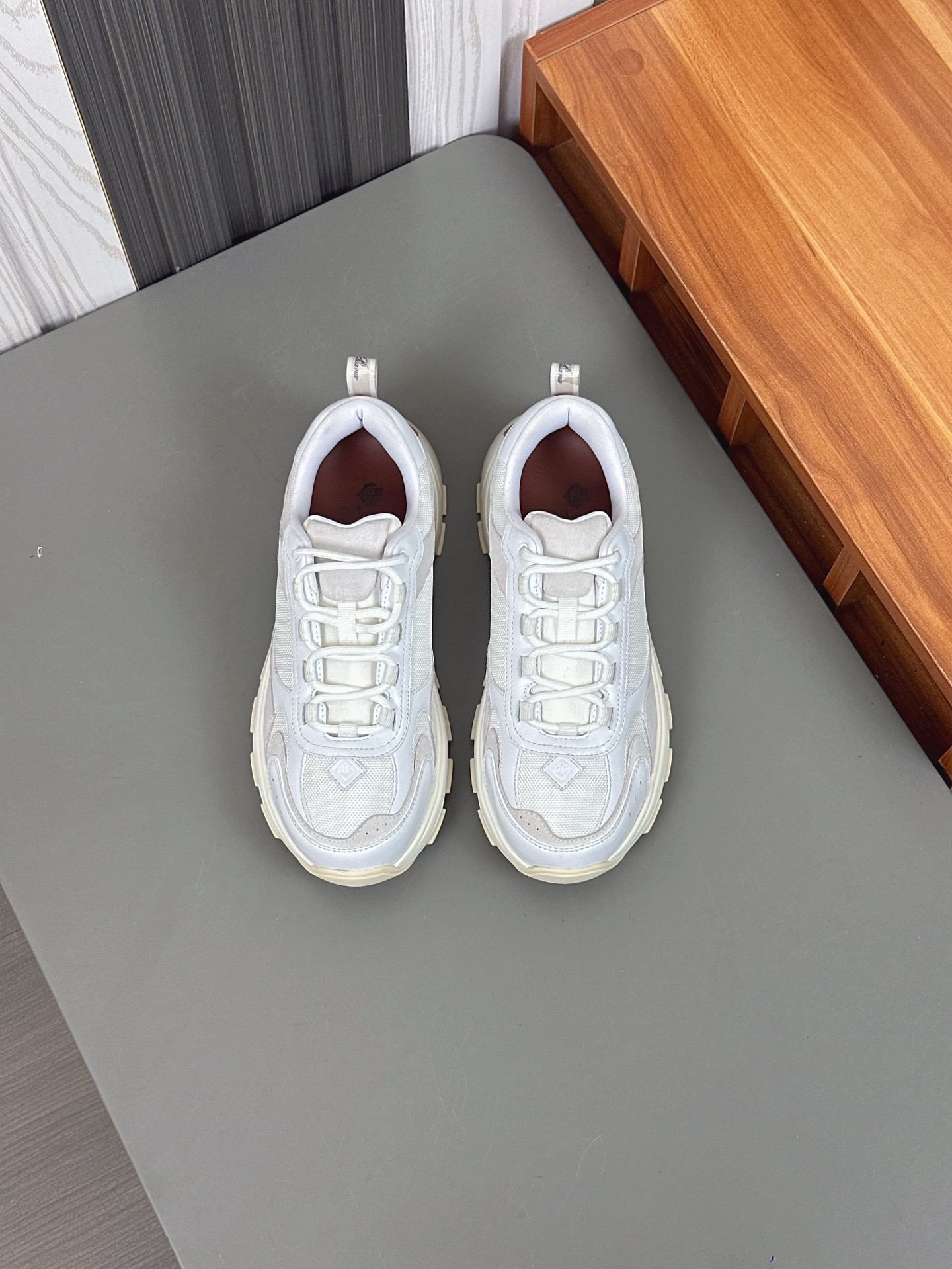 high quality/LoroPian*/Noyo LP Cairn Walk Men's SneakerEl entrenador de inspiración urbana se adapta