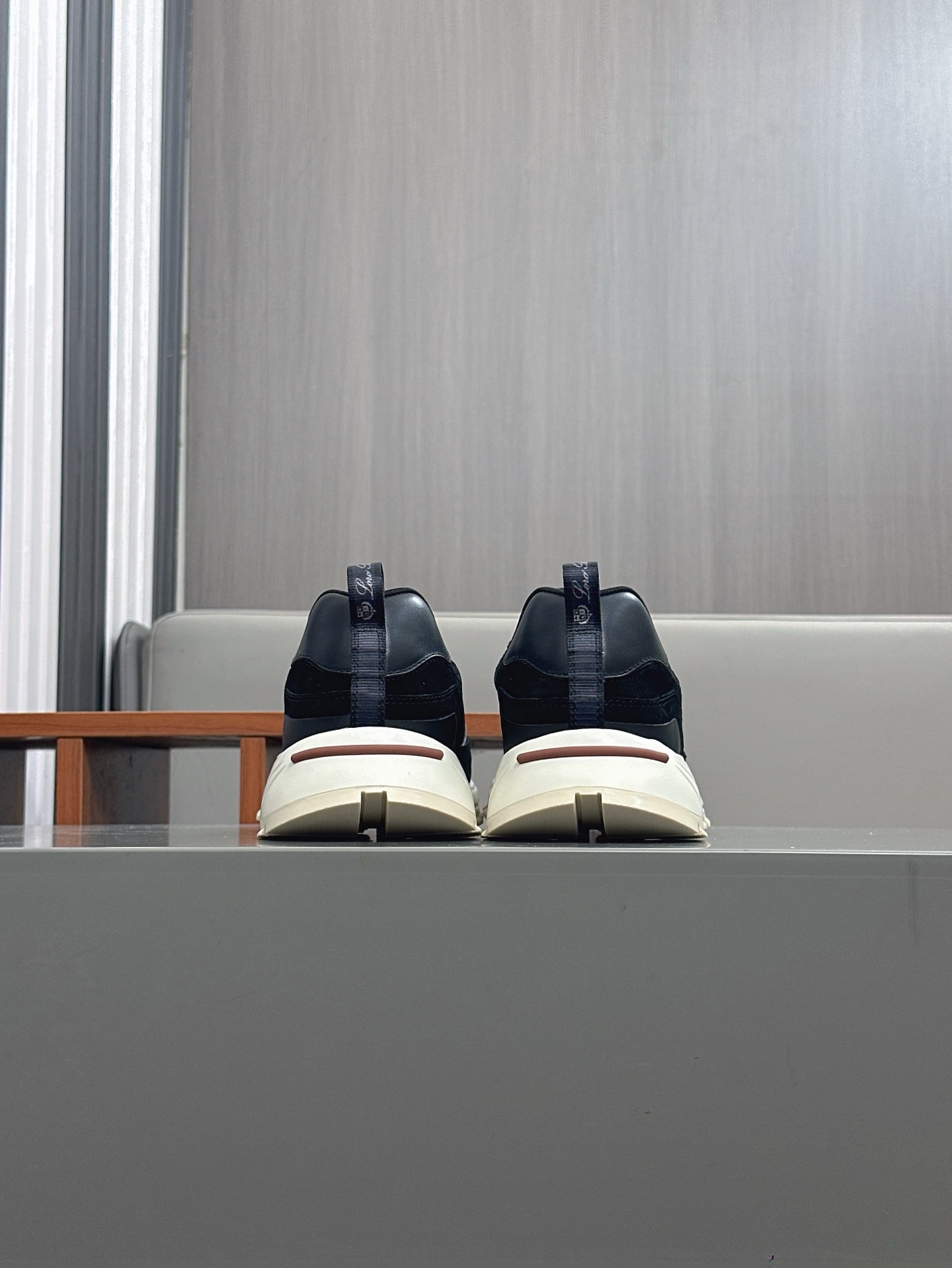 high quality/LoroPian*/Noyo LP Cairn Walk Men's SneakerEl entrenador de inspiración urbana se adapta