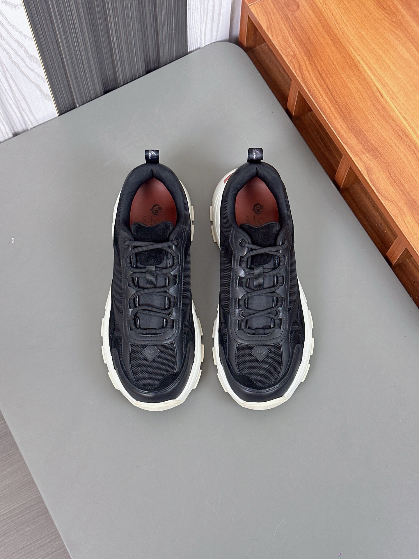 high quality/LoroPian*/Noyo LP Cairn Walk Men's SneakerEl entrenador de inspiración urbana se adapta