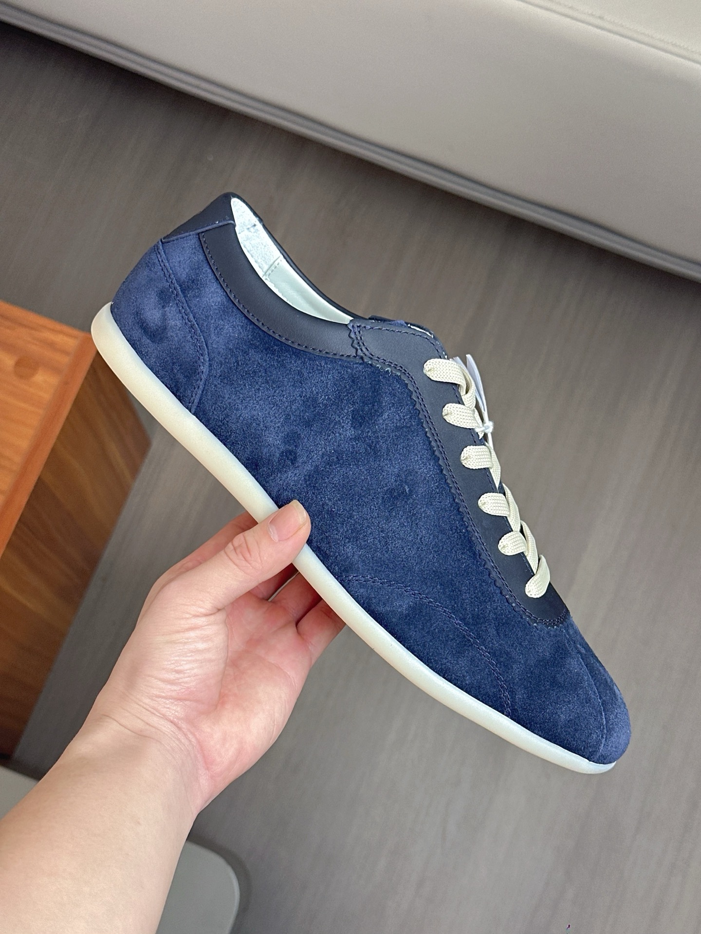 Brunello Cucinelli entrenadores de gamuza, zapatos de entrenamiento alemán, zapatos casuales de los 