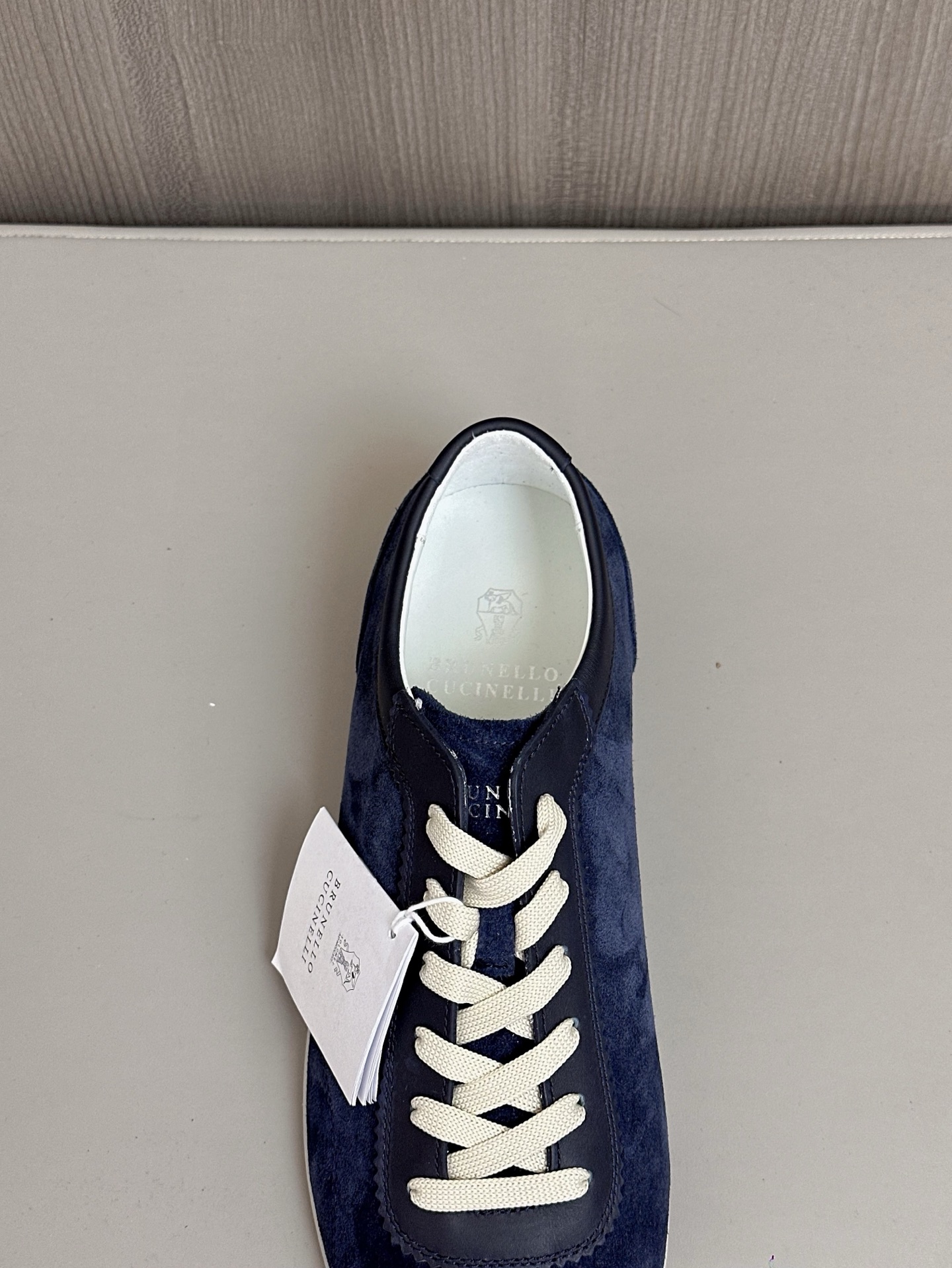 Brunello Cucinelli entrenadores de gamuza, zapatos de entrenamiento alemán, zapatos casuales de los 