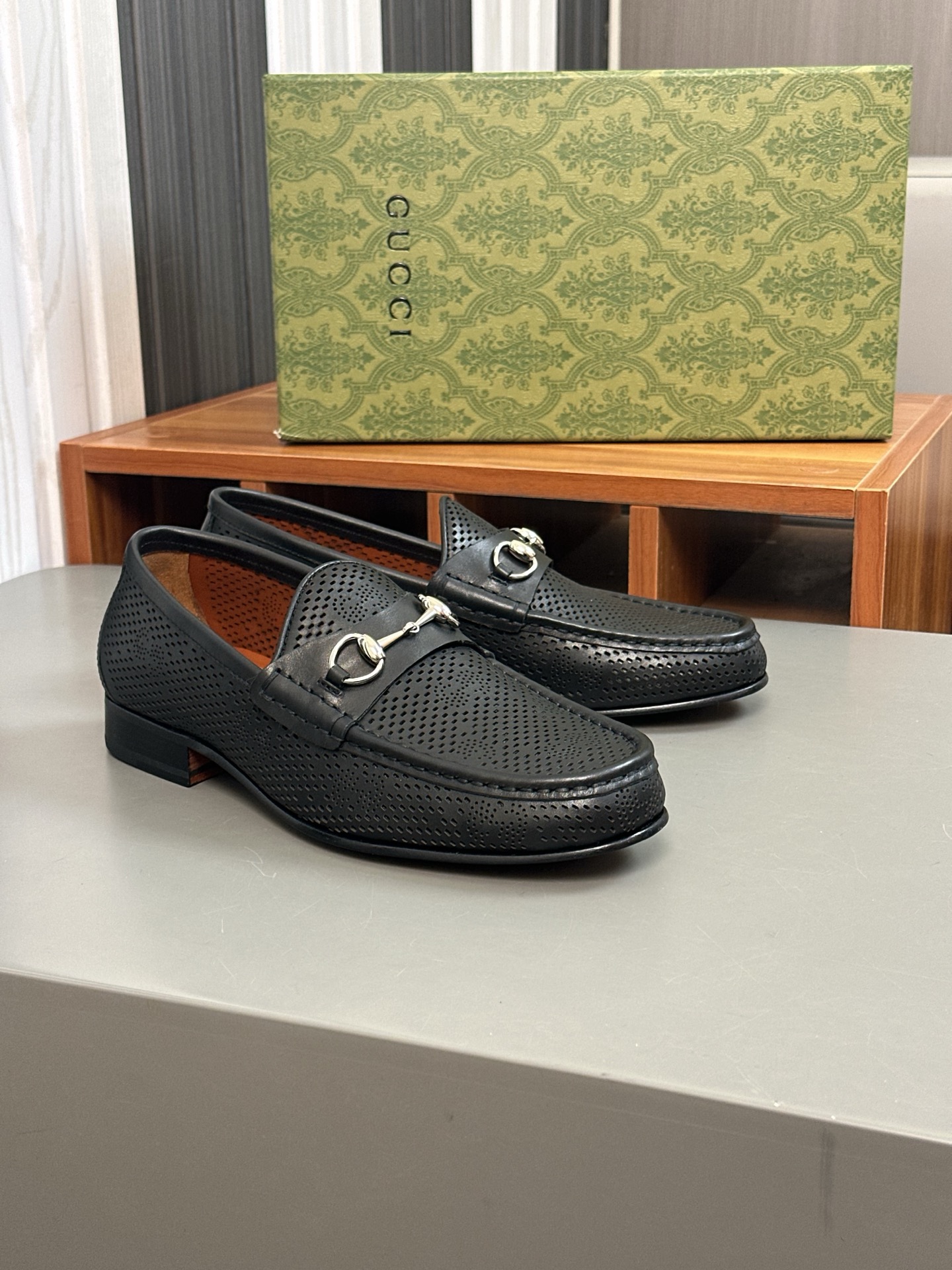 Gucci Men's Black Leather Loafers with Horsebit Detail - Sizes 39-44 3 i1744495497596 7278 0 1