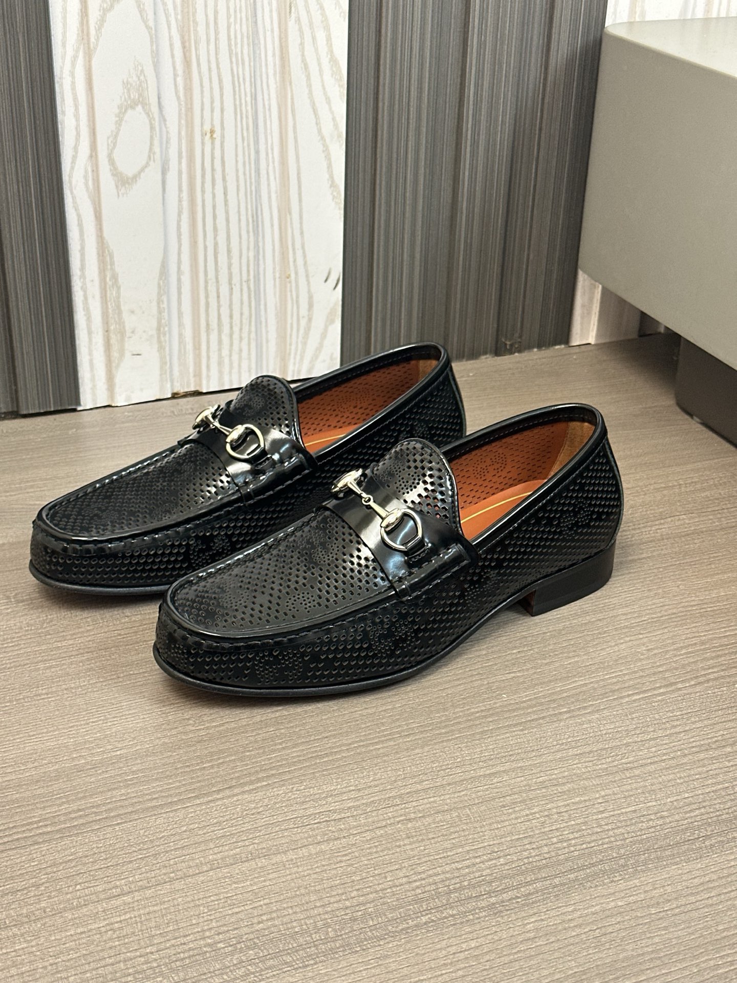 Gucci Men's Formal Leather Loafers with Horsebit Detail - Sizes 39-44 6 i1744495608101 9350 0 4