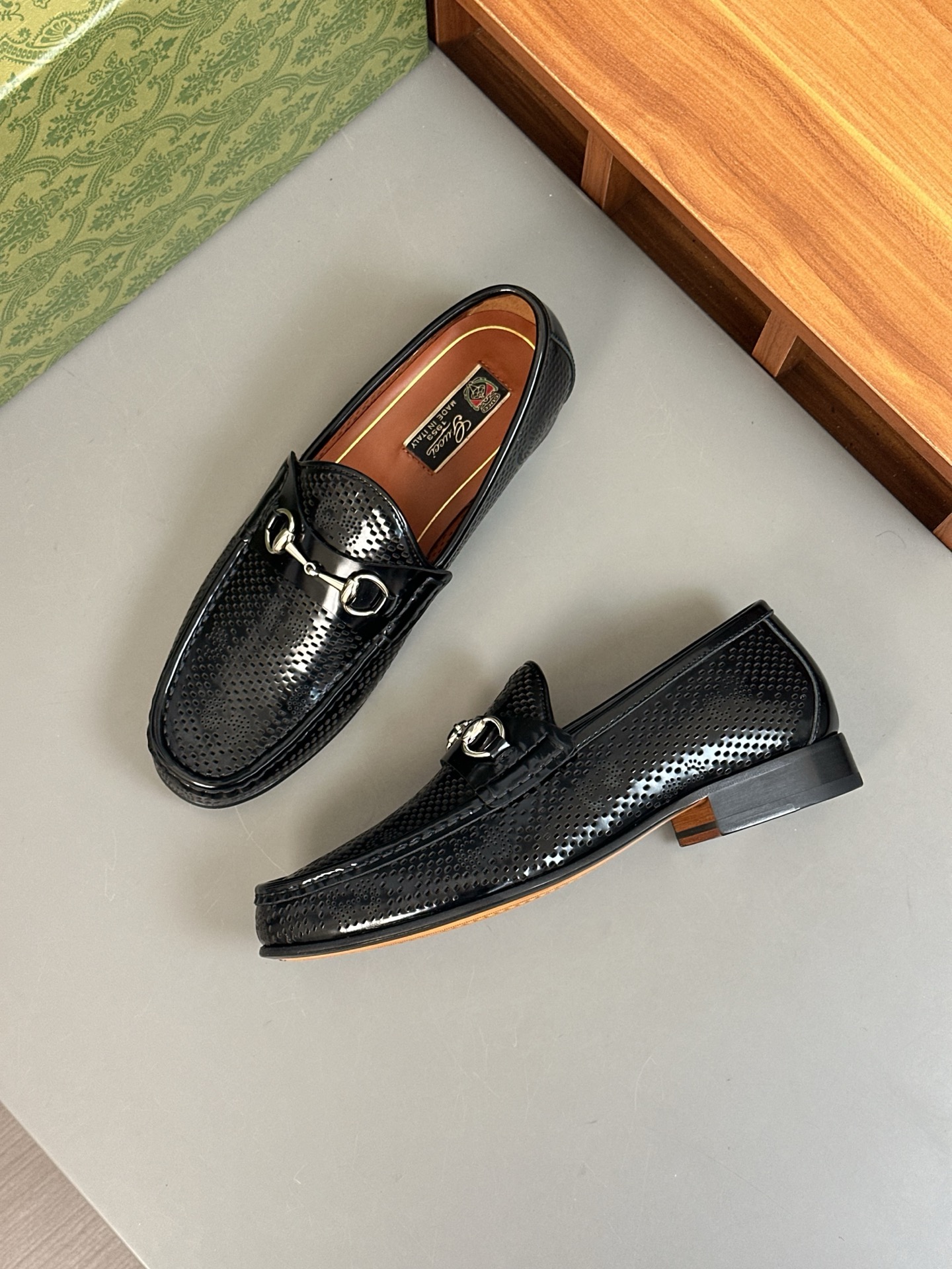Gucci Men's Formal Leather Loafers with Horsebit Detail - Sizes 39-44 3 i1744495609282 1998 0 1