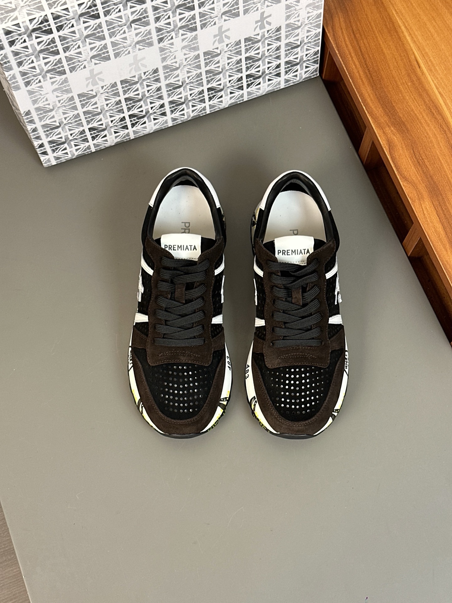 NO:279013,New products Pre*~Plamia~High-end men's wool sports and casual shoes~Italian shoe brand!  Original imported calfskin contrast color splicing design imported soft cowhide inner cowhide foot pad original combination rubber sole!  Size38-44 (45 customization), prada, cowhide19860909新品 Pre*～普拉米亚～高端男士羊毛运动休闲鞋～意大利鞋履品牌！ 原版进口小牛皮撞色拼接设计进口柔软牛皮内里牛皮垫脚原版组合橡胶鞋底！ Size38-44（45定制）,,prada,cowhide,Men's shoes