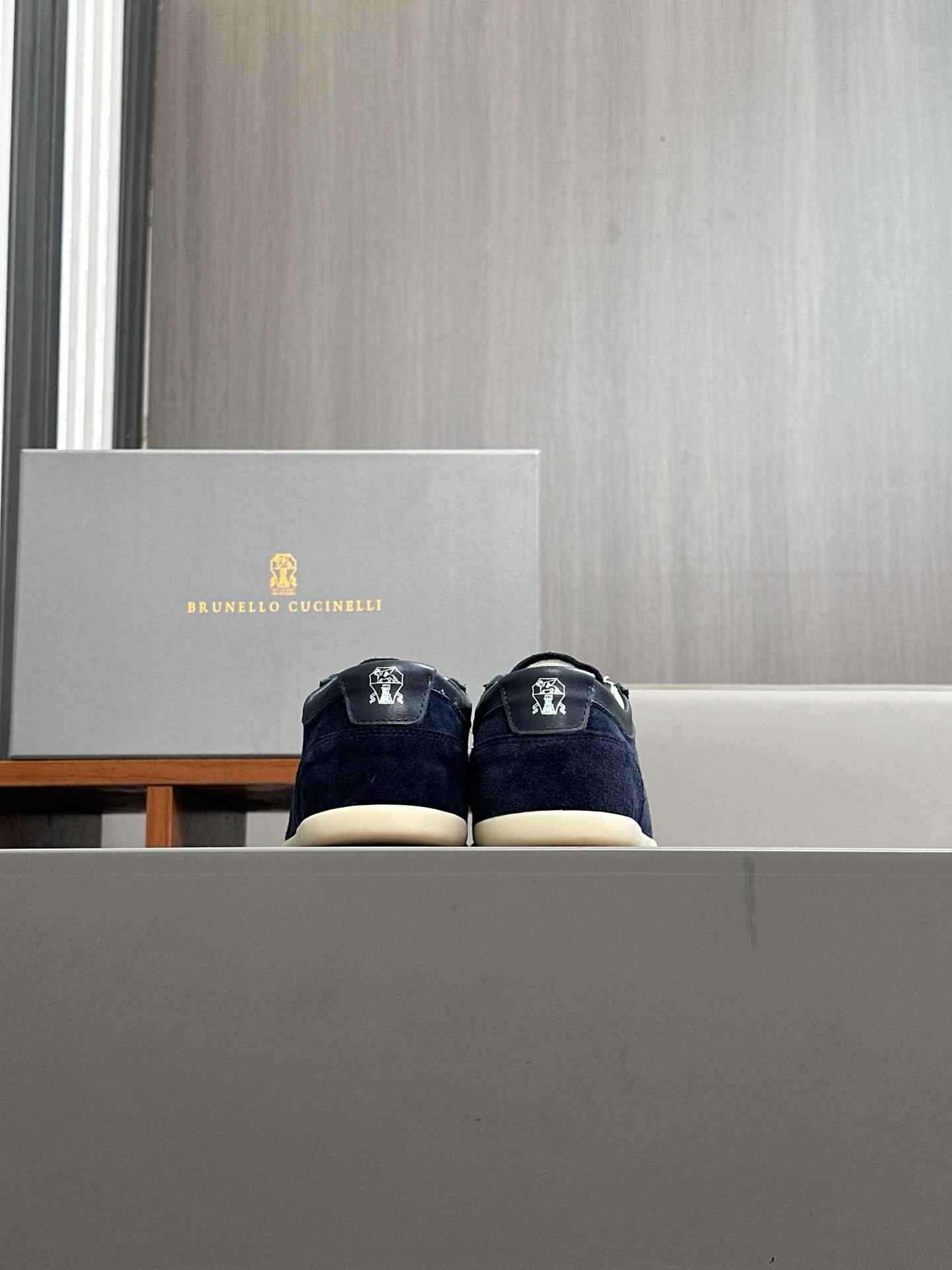 Brunello Cucinelli entrenadores de gamuza, zapatos de entrenamiento alemán, zapatos casuales de los 