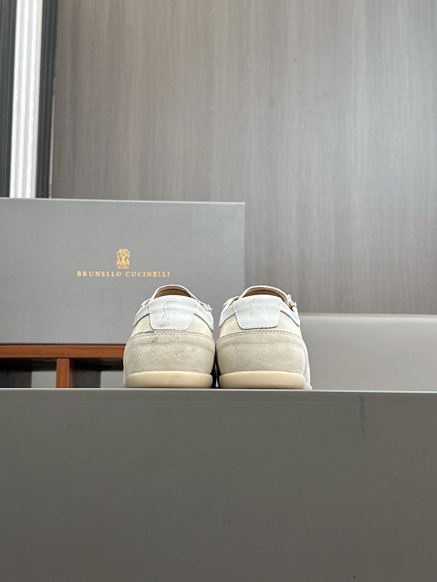 Brunello Cucinelli entrenadores de gamuza, zapatos de entrenamiento alemán, zapatos casuales de los 