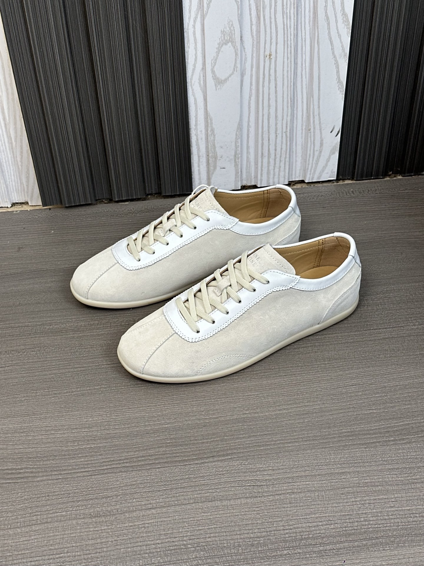 Brunello Cucinelli entrenadores de gamuza, zapatos de entrenamiento alemán, zapatos casuales de los 