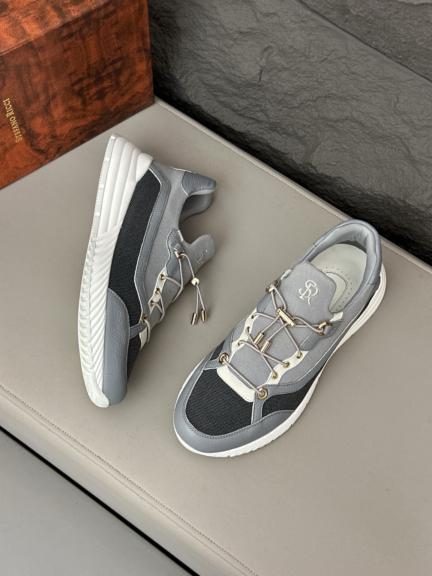 Calidad original!Stefano Ricci (Stefan) zapatos casuales de cuero para hombre. Hecho de cuero de bec