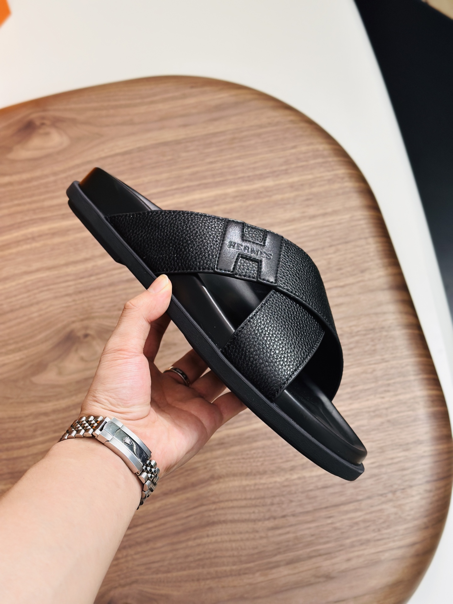 Precio de fábrica:120HERMES punto a largo plazo nuevas zapatillas Hermes, cuero de vaca de tela, res