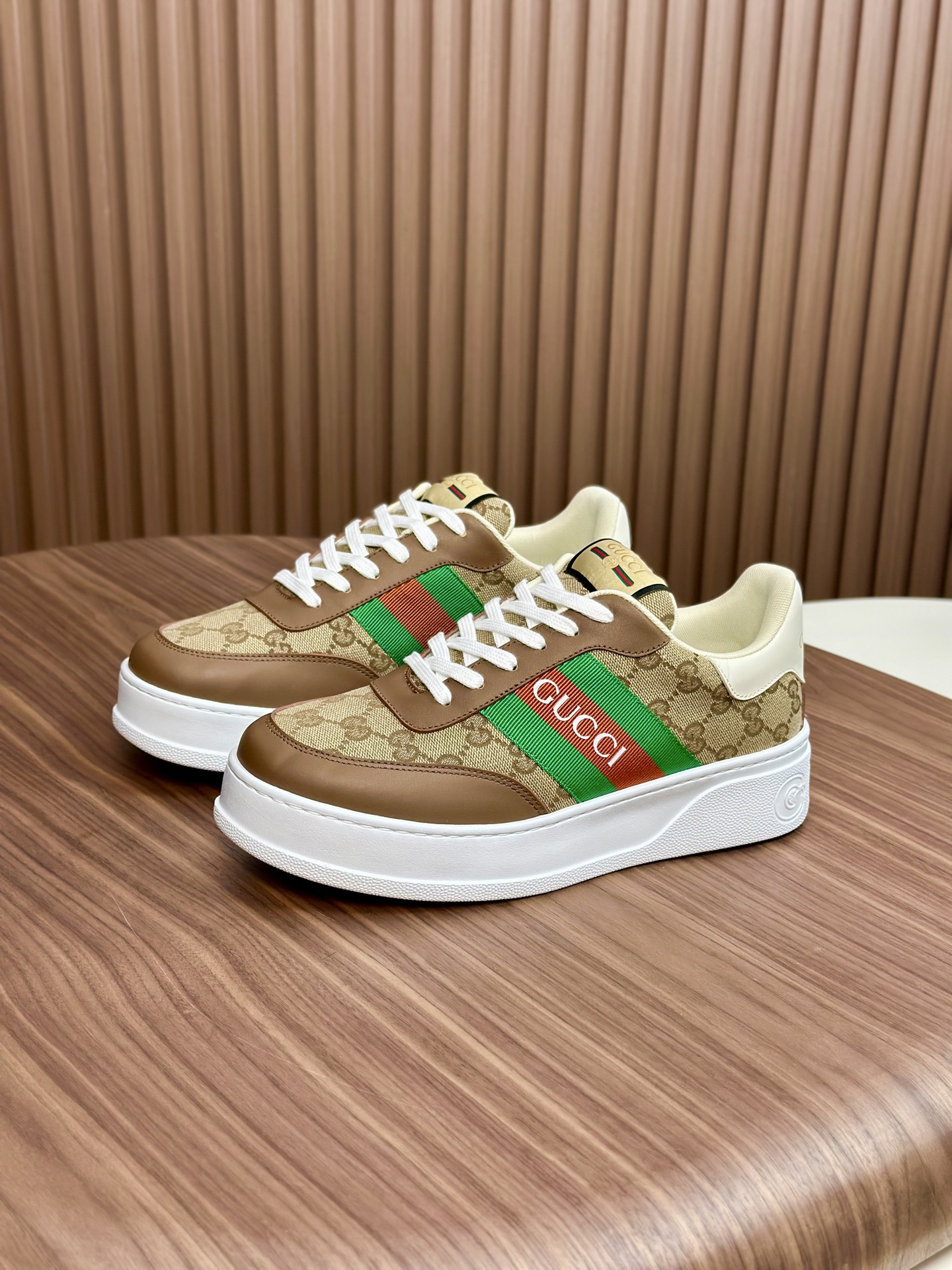 Precio de exportación [Gucci] Gucci - Calidad de gama alta Original único- Parte superior: piel de b
