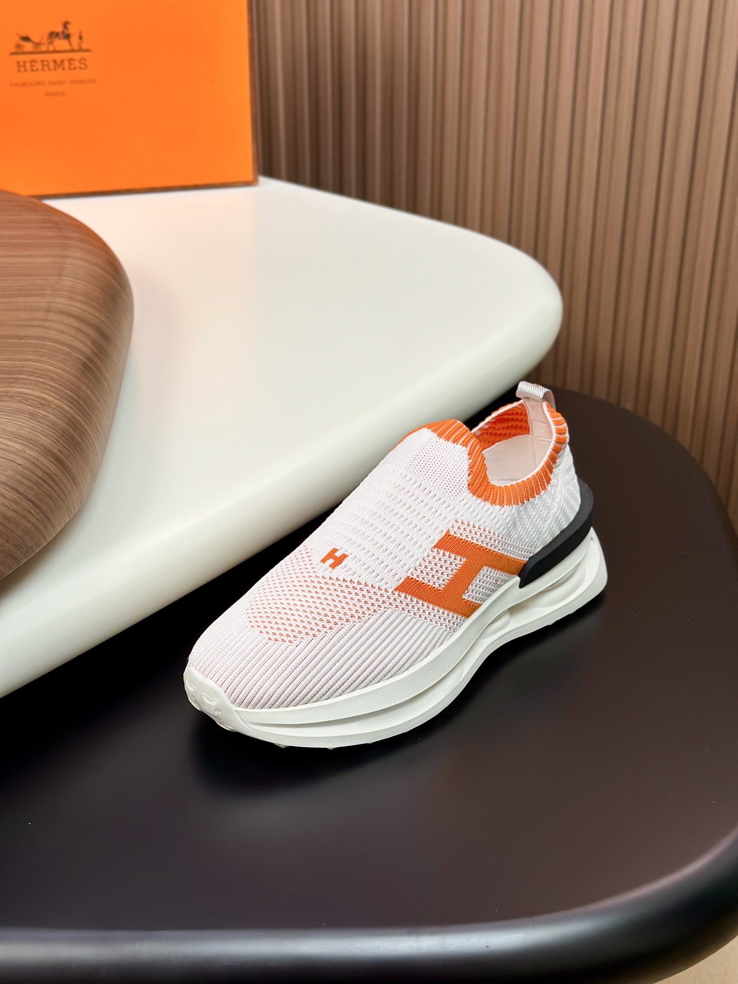 Hermès Men's White/Orange Knitted Sneakers - Casual, Comfortable, Stylish 6 i1749967455852 745 0 5