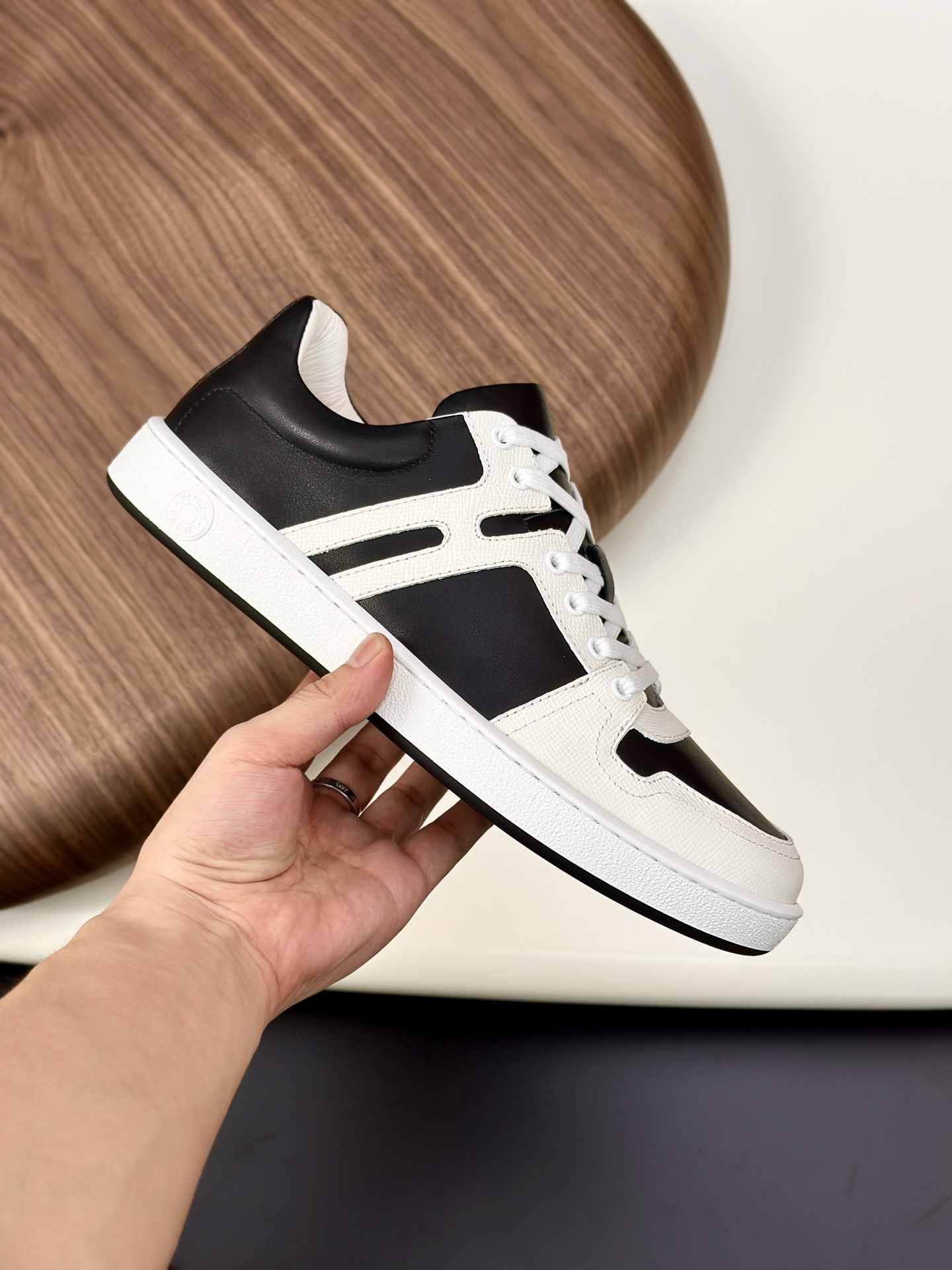 Hermes Men's Italian Leather Sneakers, Comfortable & Stylish, Sizes 39-44 5 i1749967619288 885 0 3