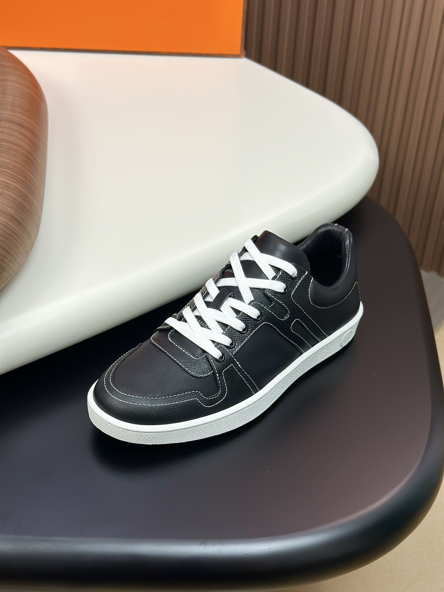 Hermès Men's Black Leather Sneakers, Stylish and Comfortable, Sizes 39-44 7 i1749967630776 308 0 5
