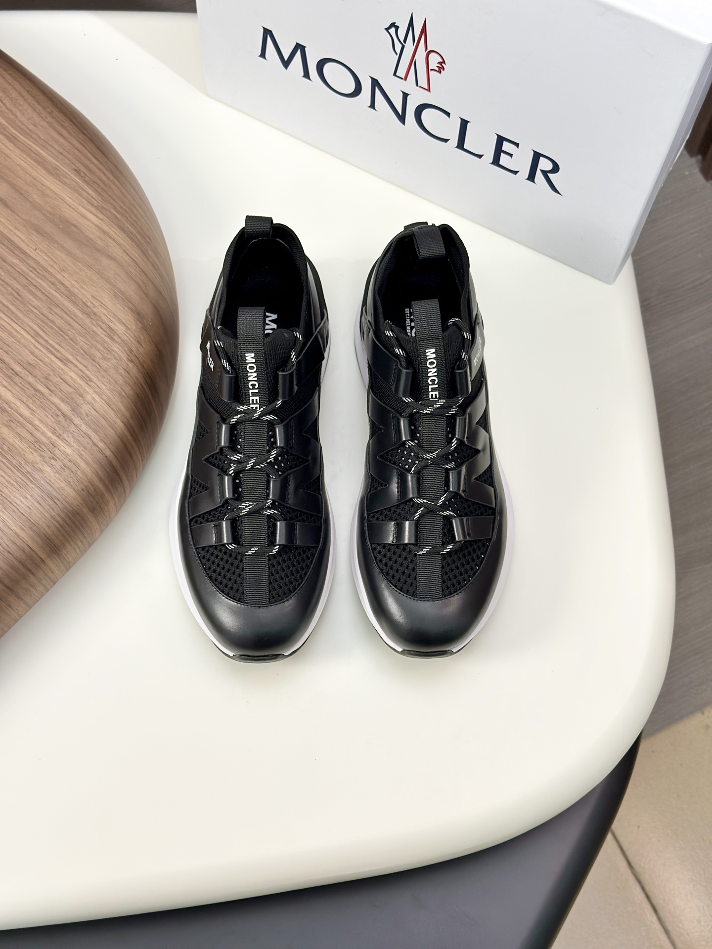 Moncler Sneakers voor Heren - Ademend, Stijlvol en Comfortabel - Maat 39-44