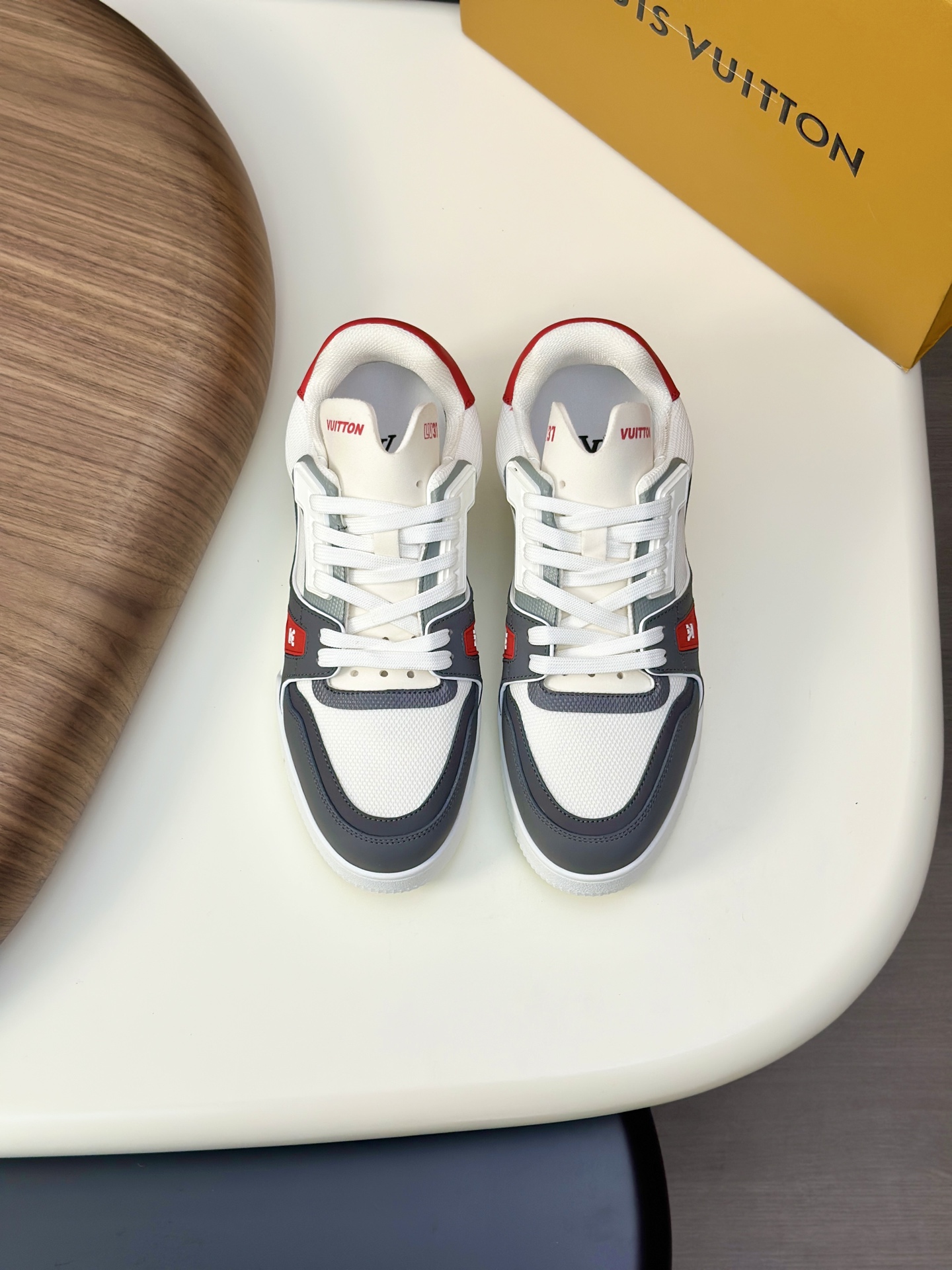 Louis Vuitton Zapatillas Deportivas Hombre Cuero Importado Diseño Moderno