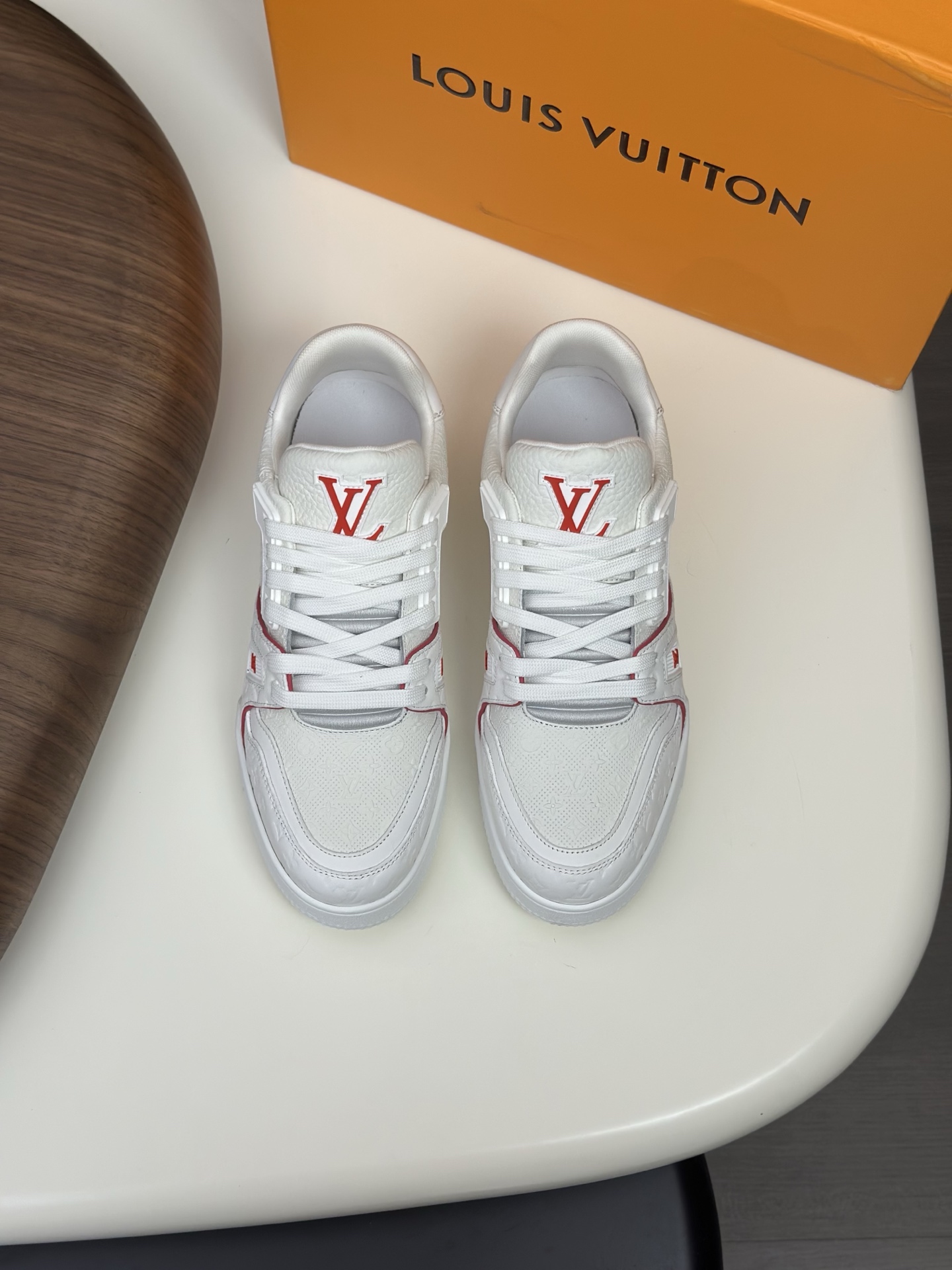 Louis Vuitton Men's White Leather & Mesh Low-Top Sneakers Size 39-44