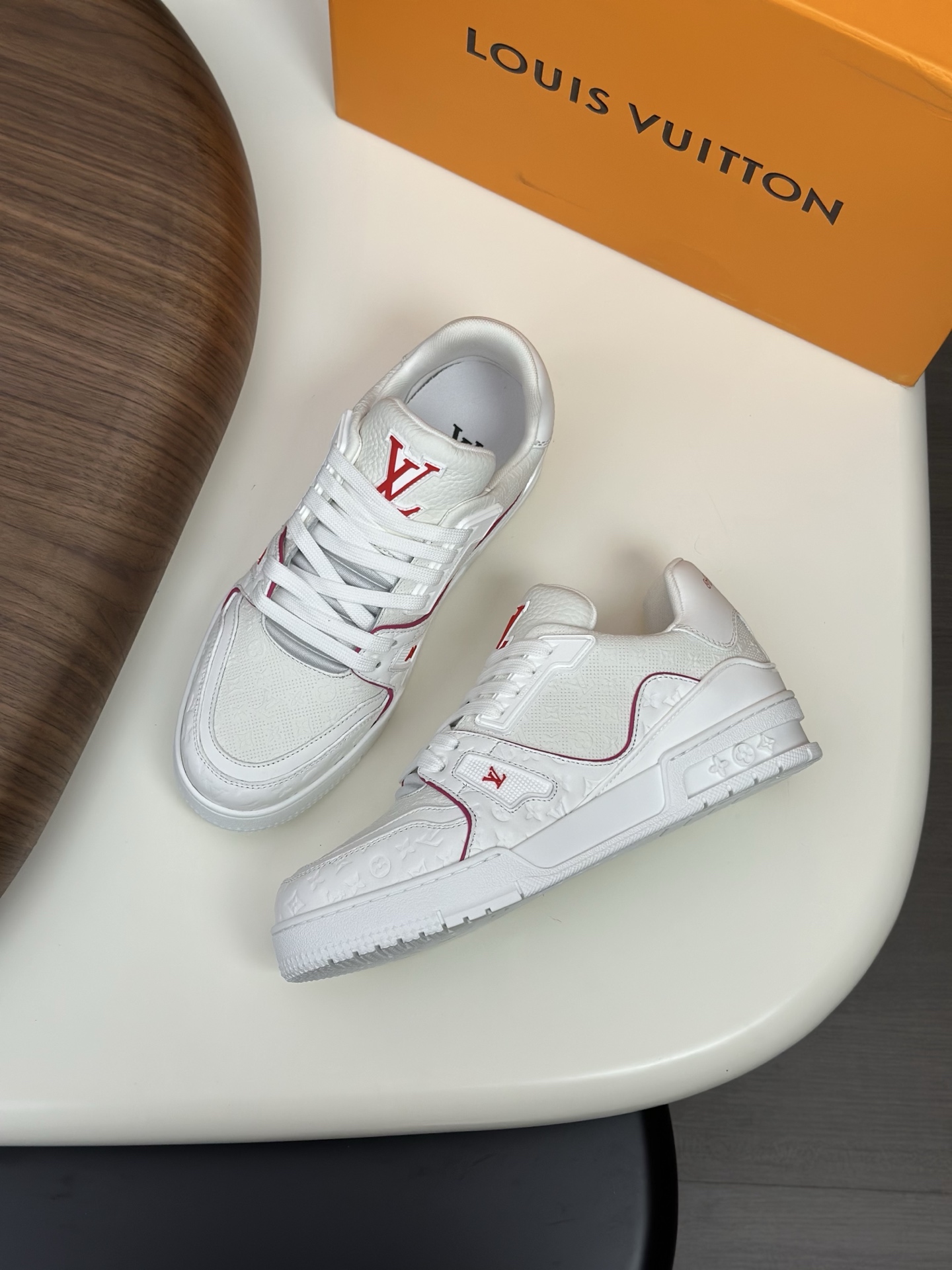 Louis Vuitton Men's White Leather & Mesh Low-Top Sneakers Size 39-44 3 i1758626044493 2109 0 1