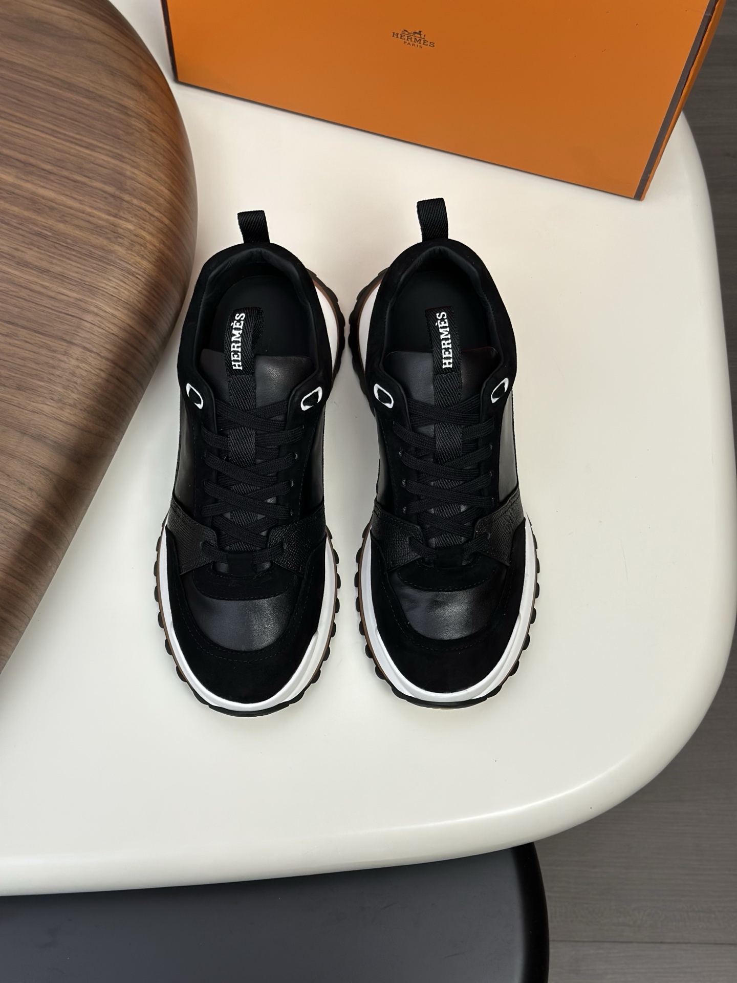 Hermès Heren Sneakers - Italiaans Leer & Mesh - Comfortabele Pasvorm