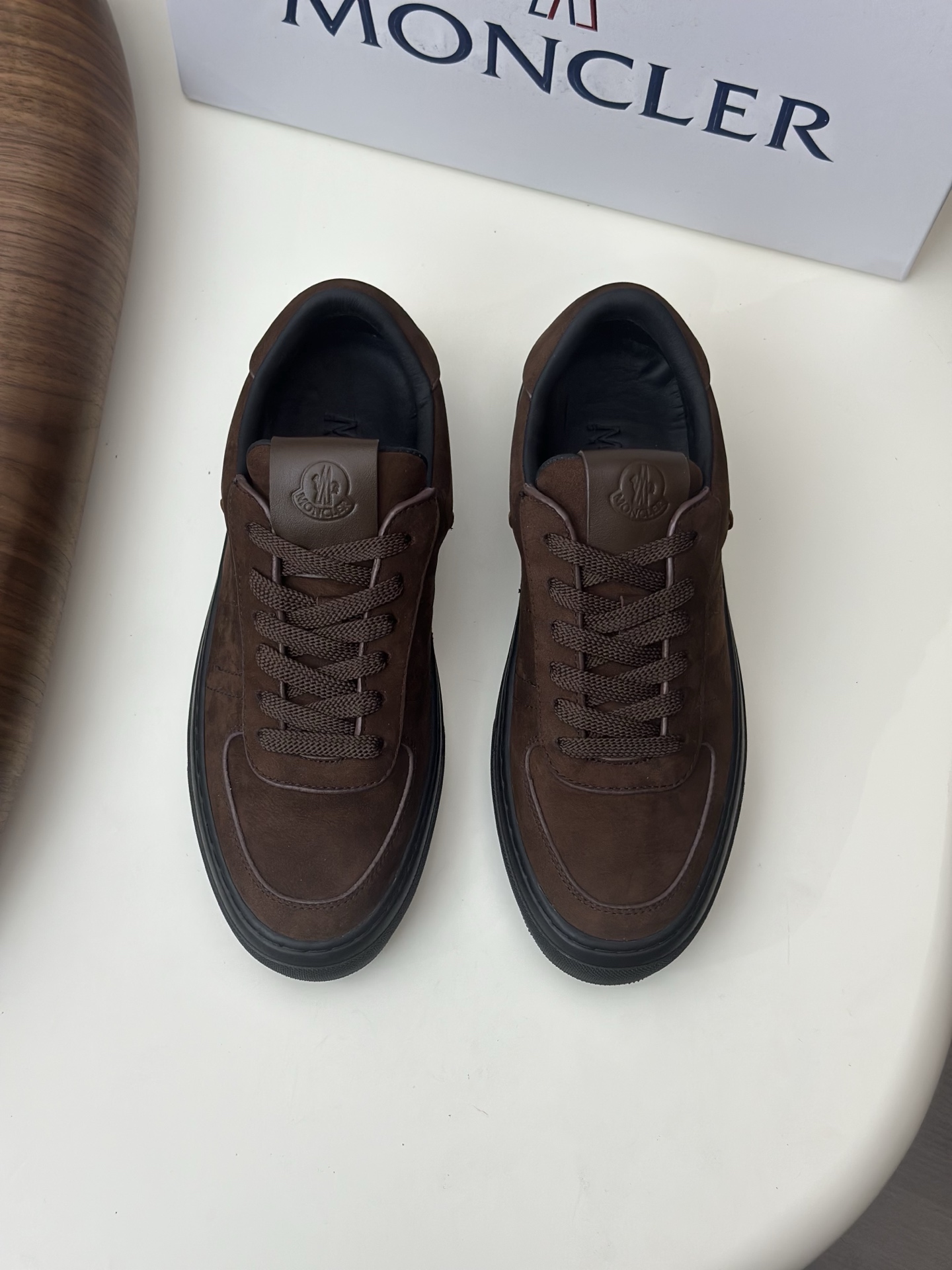 NO:541872,Frosted leather fabric Moncler cover men's shoes, imported breathable mesh, neoprene rubber, various materials are spliced ​​together. The upper is designed with shoelaces and rubber inserts, the heel Moncler logo, and the outsole is made of TPU + rubber + high elastic rubber foam combination, which has high elasticity and high wear resistance and improves comfort. It is worth buying whether it is the upper or color design!  Size39-44 (38 45 custom made), Moncler, sneakers19860909磨砂皮配布 Moncler蒙口 男鞋运动鞋,进口透气网面、氯丁橡胶 各种材质拼接打造,鞋面采用鞋带和橡胶嵌件设计,后跟Moncler标志,大底采用TPU+橡胶+高弹橡胶发泡组合成型,具有高弹性高耐磨性,提高舒适性,无论是鞋面还是颜色设计都值得入手！Size39-44（38 45定做）,,Moncler,sneakers,Men's shoes