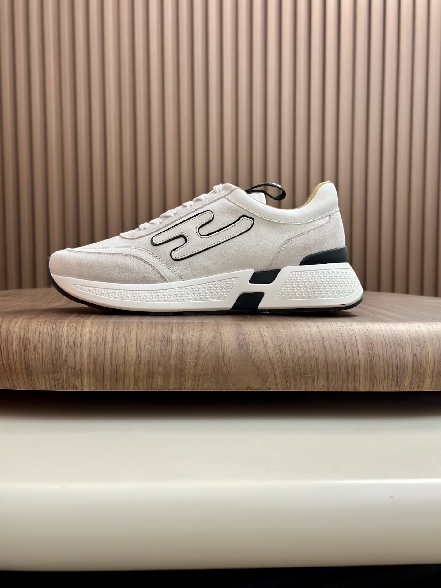 Hermes Men's White Leather & Canvas Sneakers with 'H' Stitching - Size 39-44 4 i1760338929714 8834 0 2