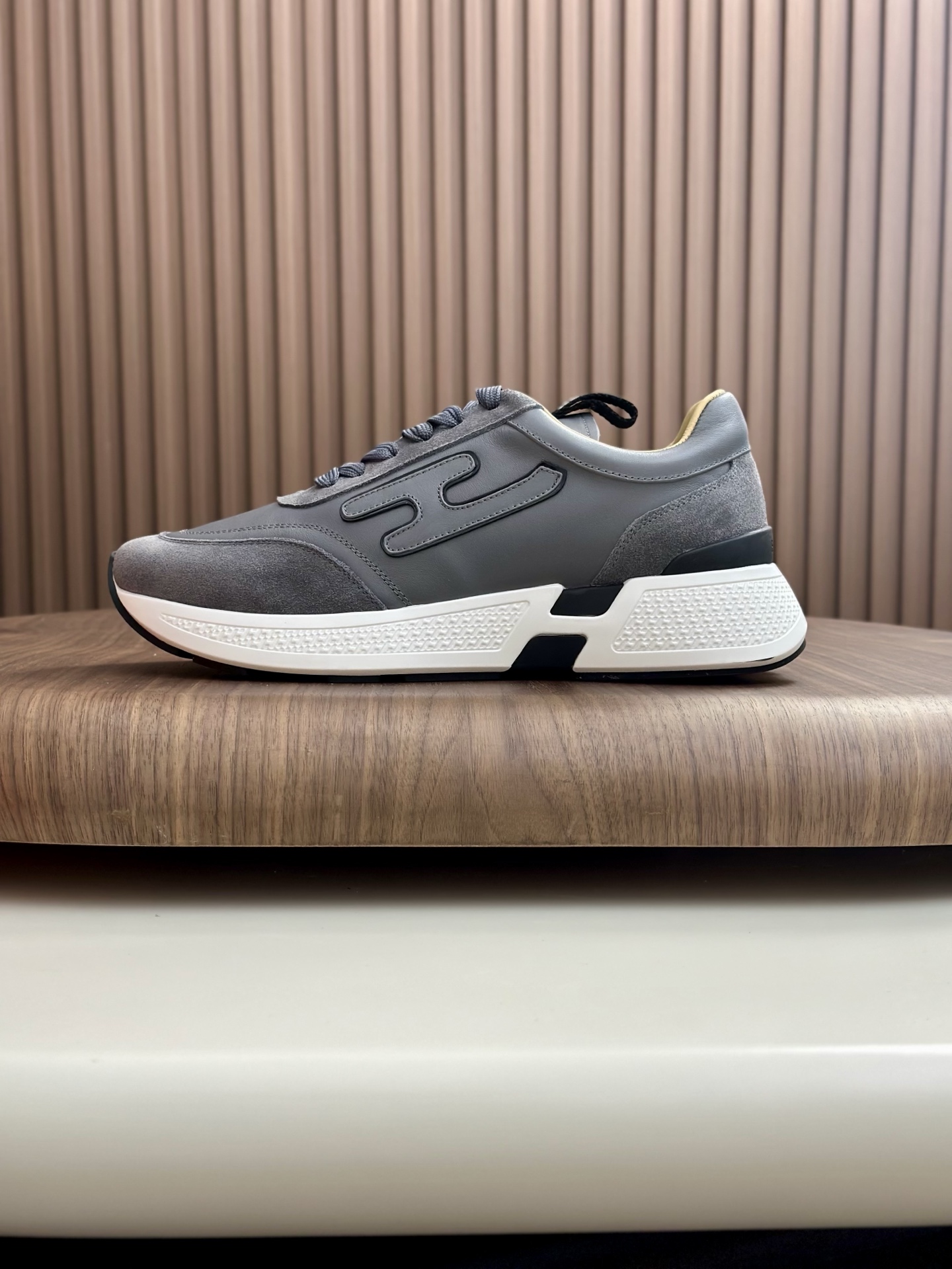 Hermès Men's Grey Leather & Canvas Sneakers with 'H' Motif, Sizes 39-44 4 i1760339018514 7711 0 3
