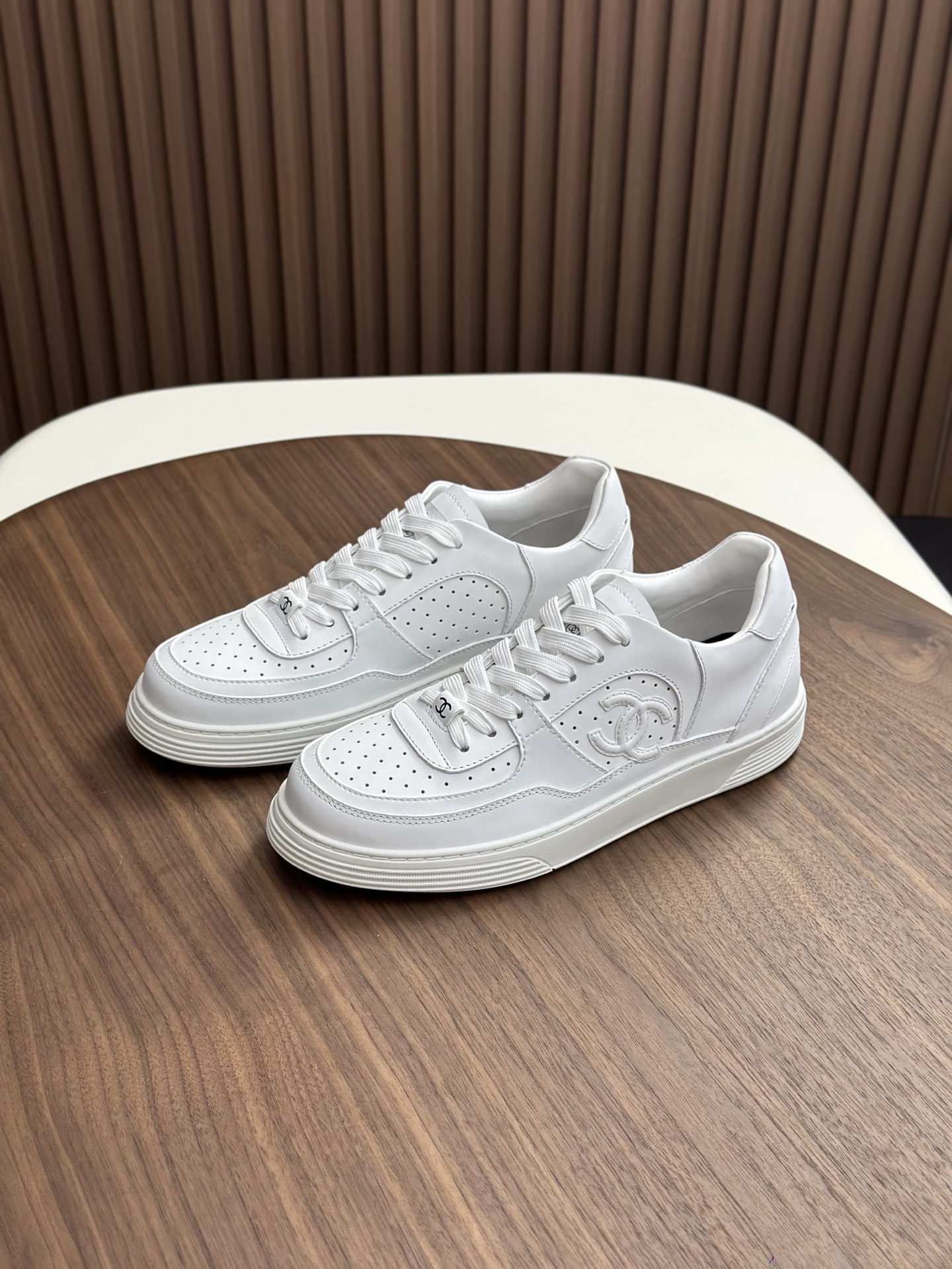 Chanel White Leather Sneakers Women's Italian Suede Reflective Trim Shoes 5 i1760339837003 4995 0 2