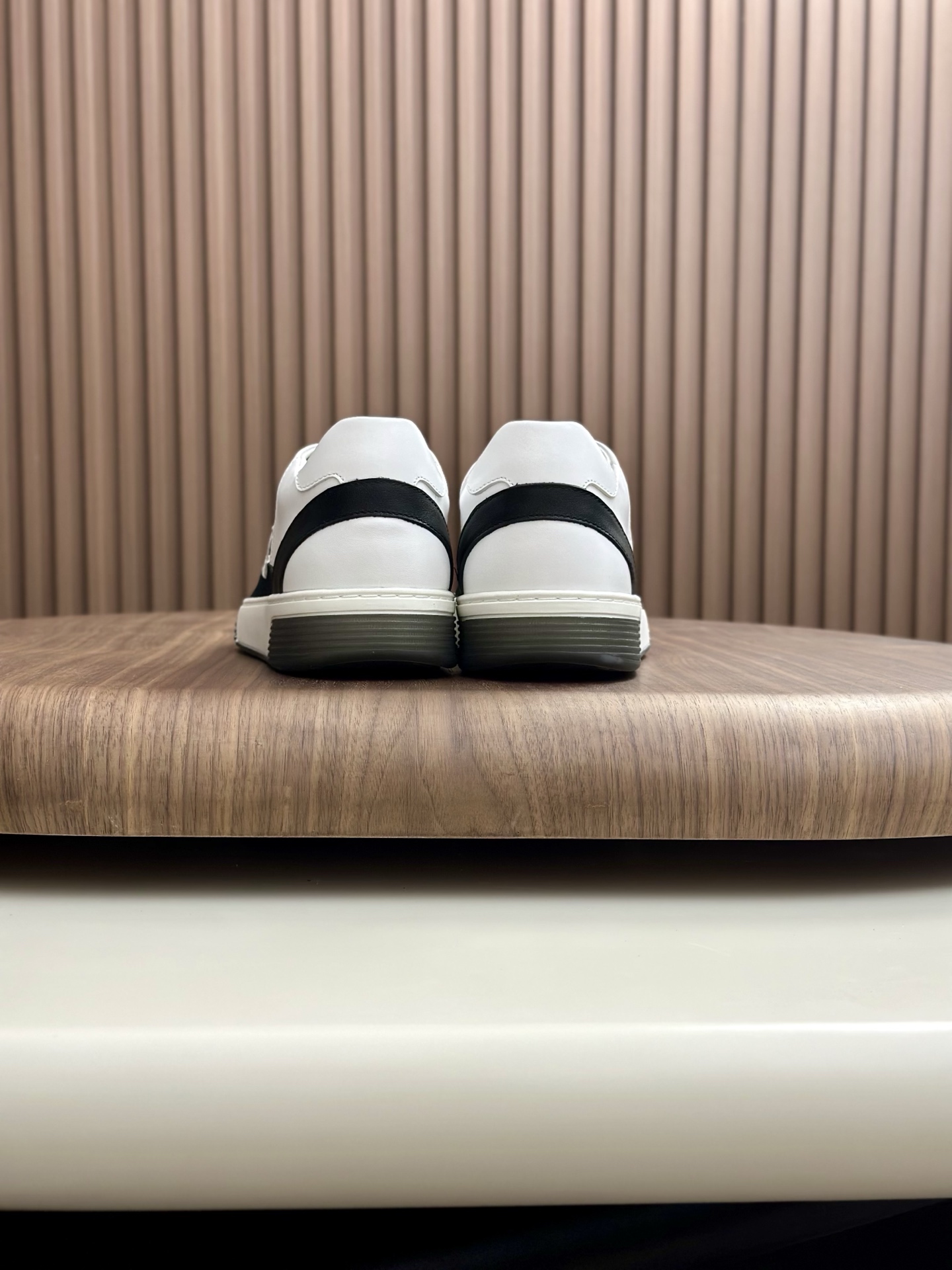 Chanel Women's Black & White Leather Suede CC Logo Lace-Up Sneakers Shoes 7 i1760340084419 2573 0 5