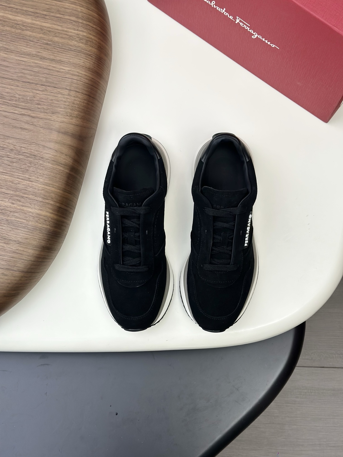 Salvatore Ferragamo Men's Black Leather Casual Sneakers Fashion Sneakers