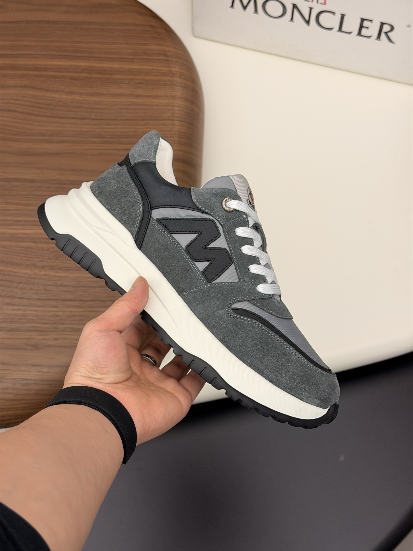 Moncler Style Leather Men's Shoes Men's Shoes Men's Shoes detail image 4 from source 783213